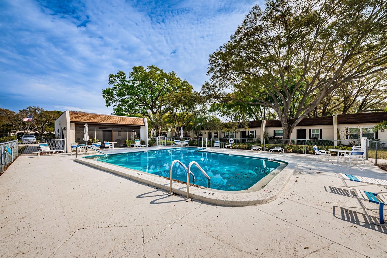 Listing photo id 33 for 3143 Mission Grove Drive