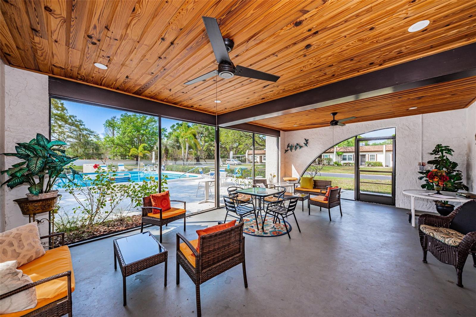 Listing photo id 38 for 3143 Mission Grove Drive