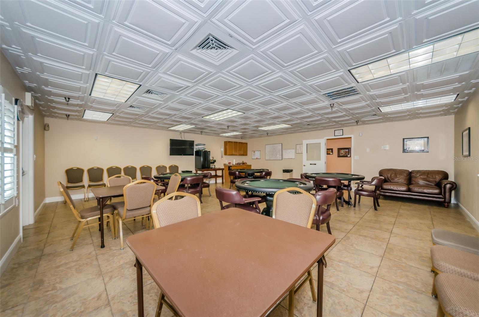 Listing photo id 50 for 3143 Mission Grove Drive