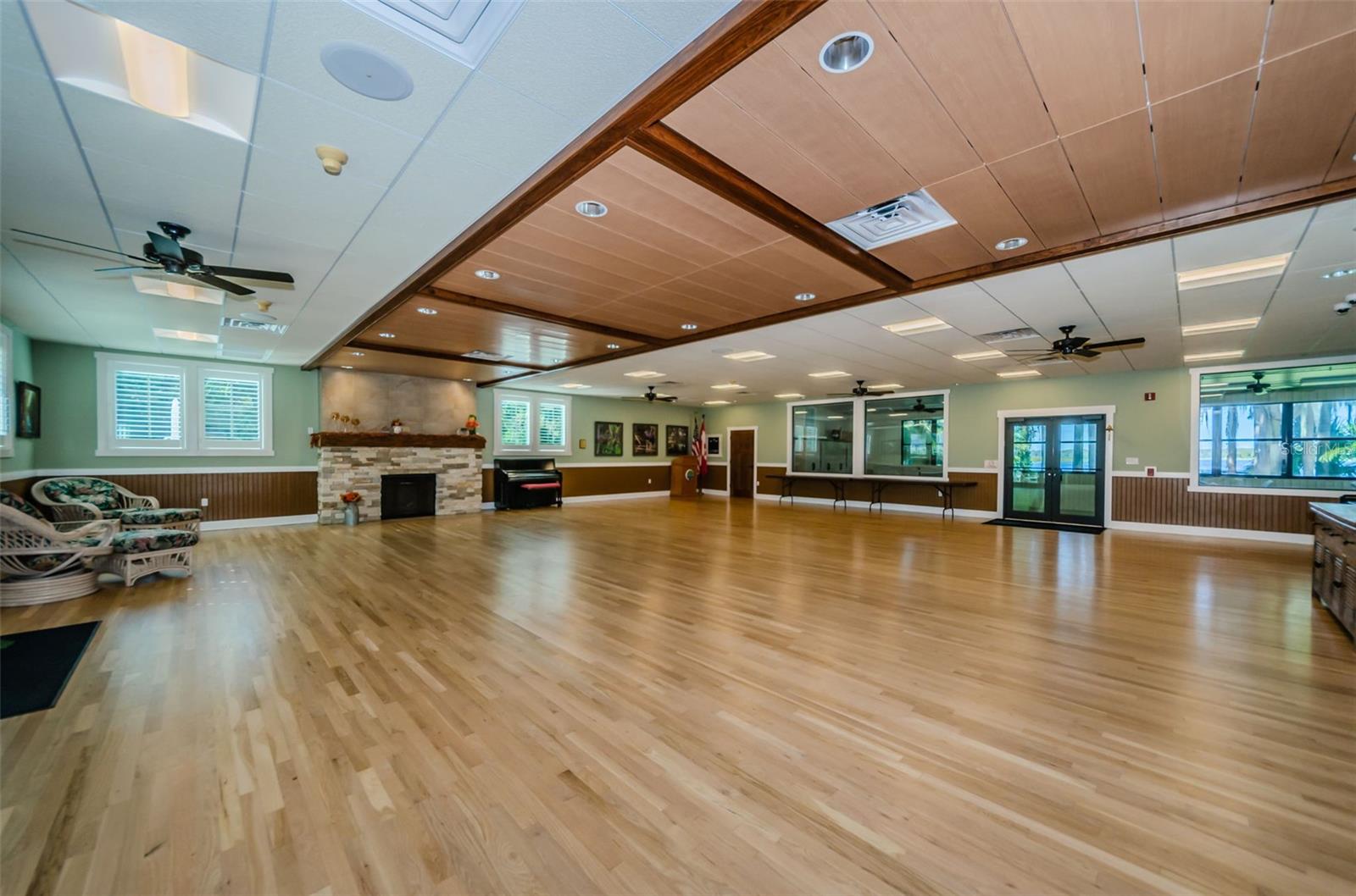 Listing photo id 60 for 3143 Mission Grove Drive