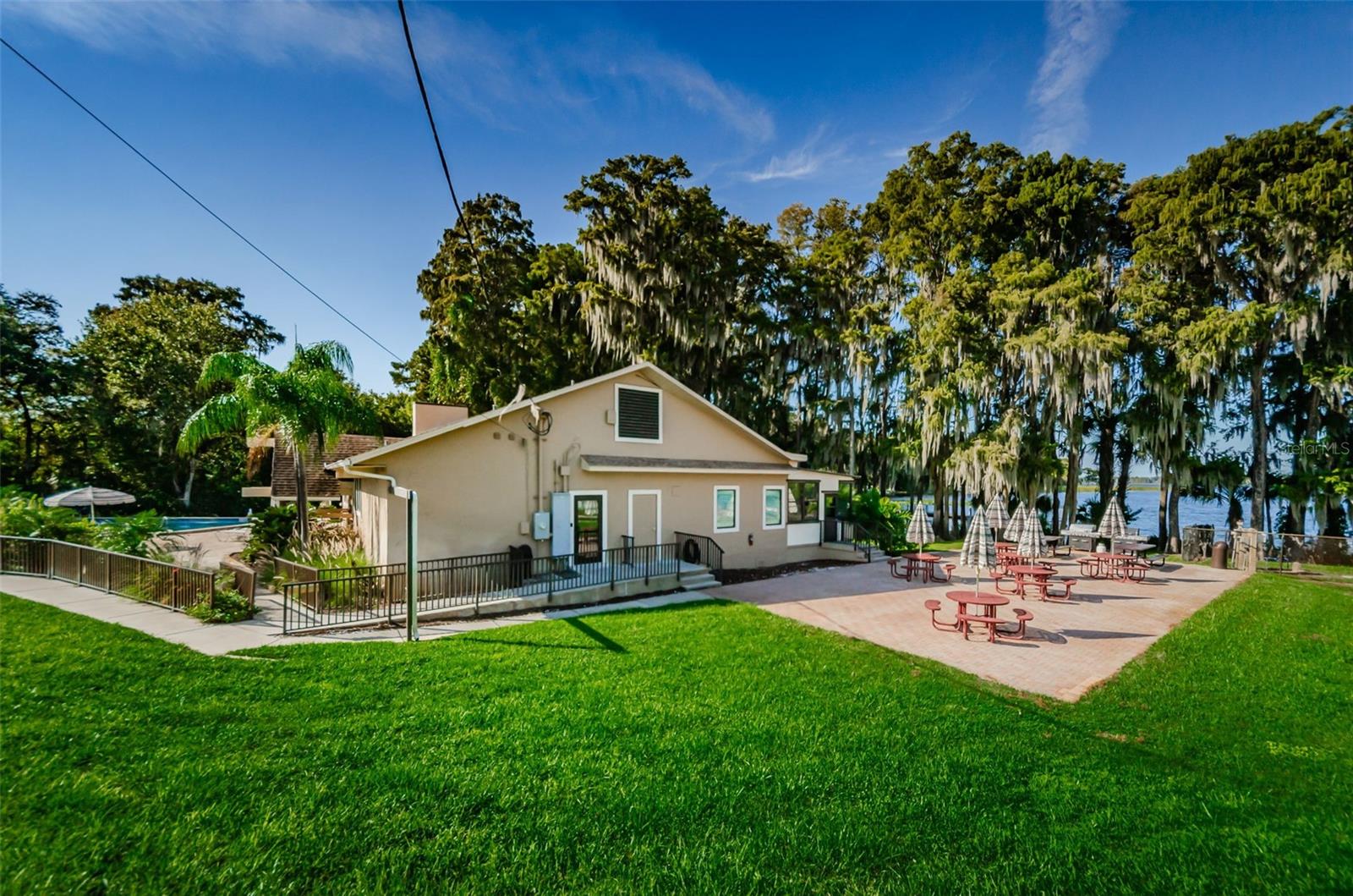 Listing photo id 65 for 3143 Mission Grove Drive