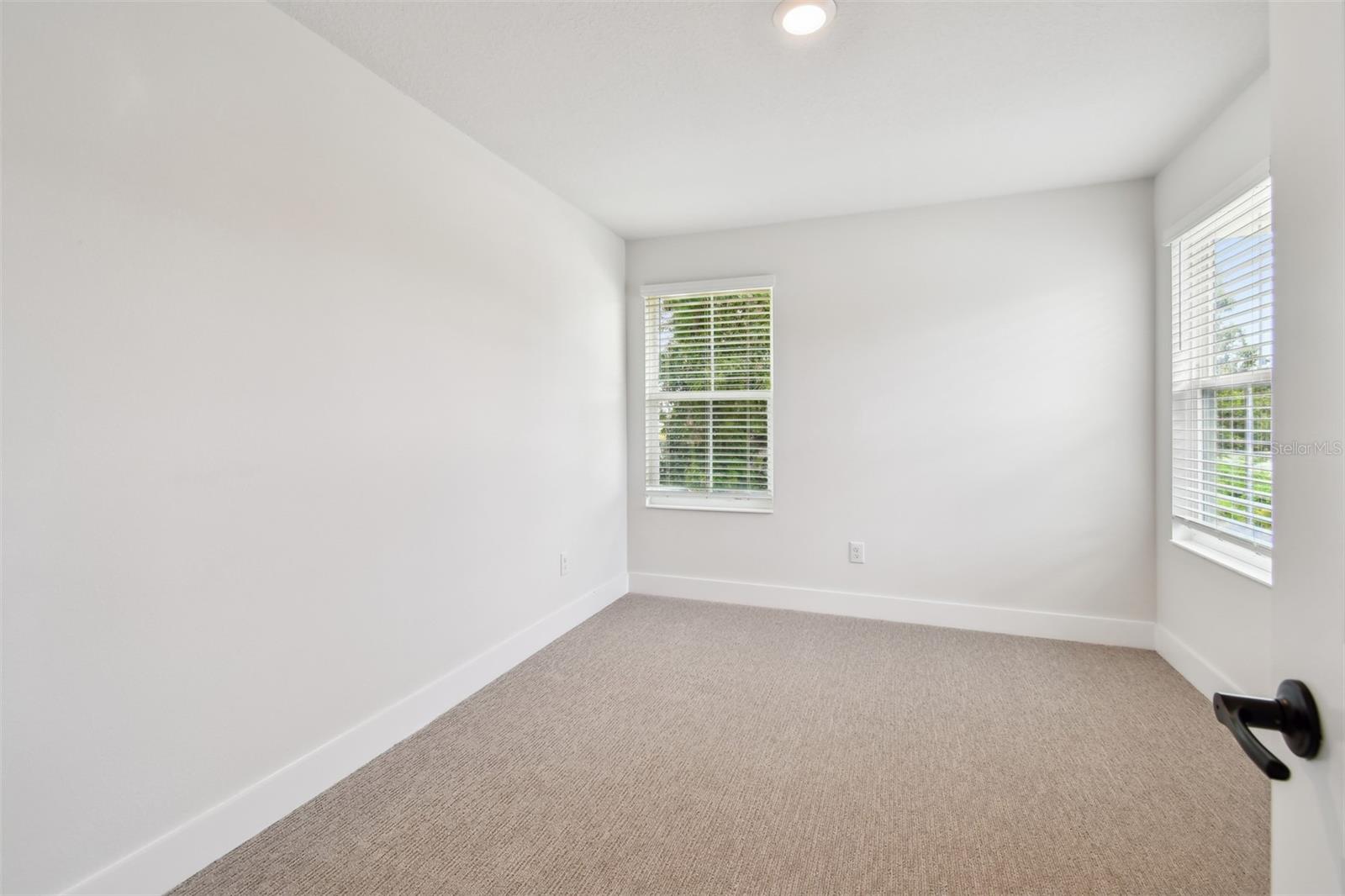 Image 32 of 44 For 5235 9th Avenue N