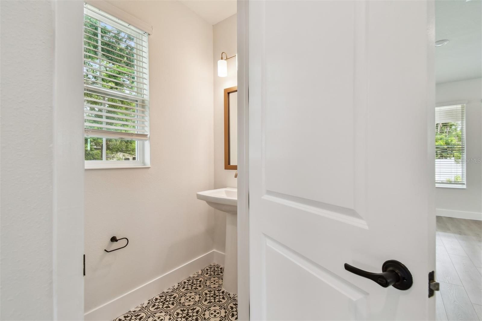 Image 38 of 44 For 5235 9th Avenue N