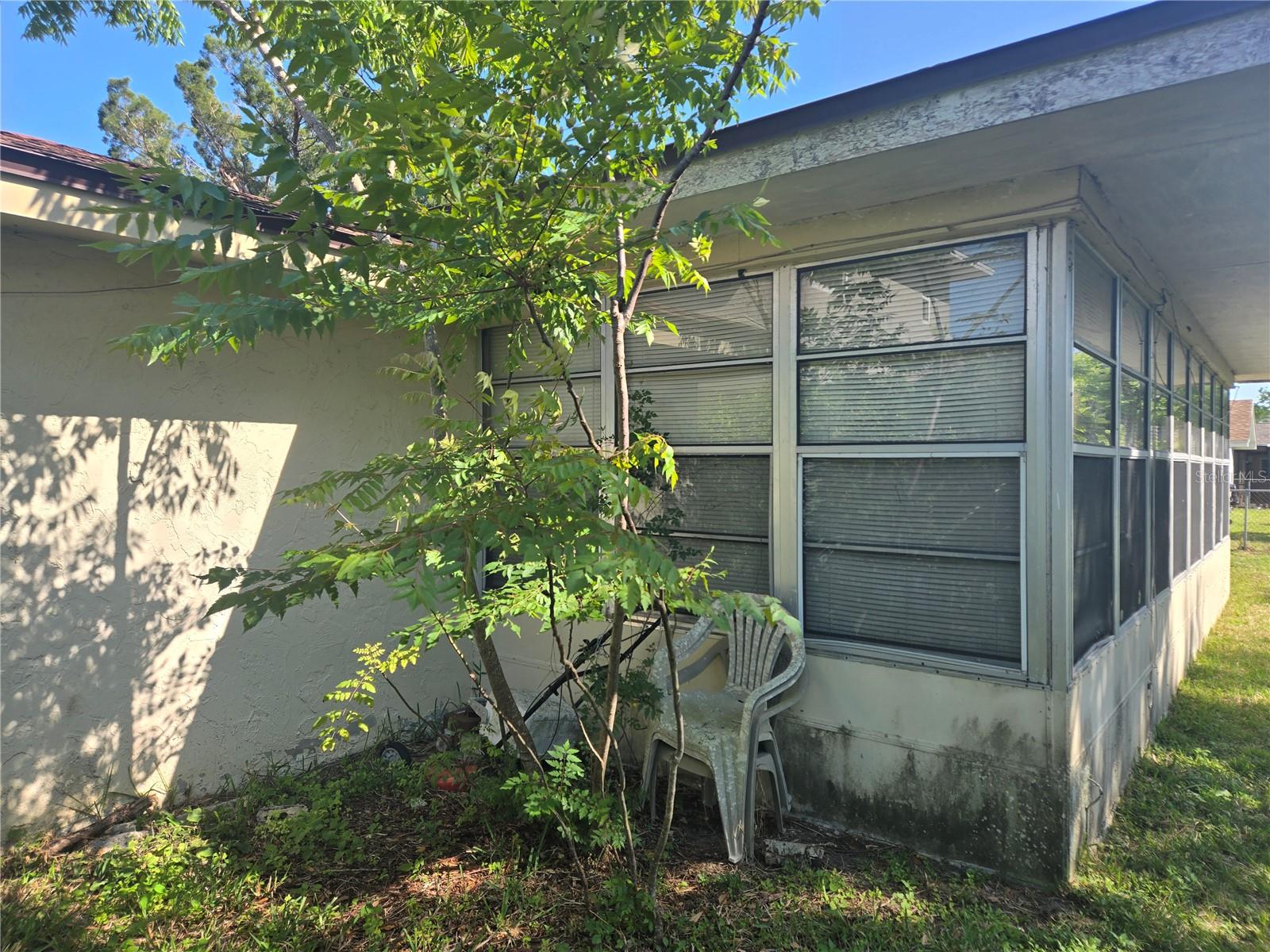 Image 32 of 48 For 704 Lemonwood Drive