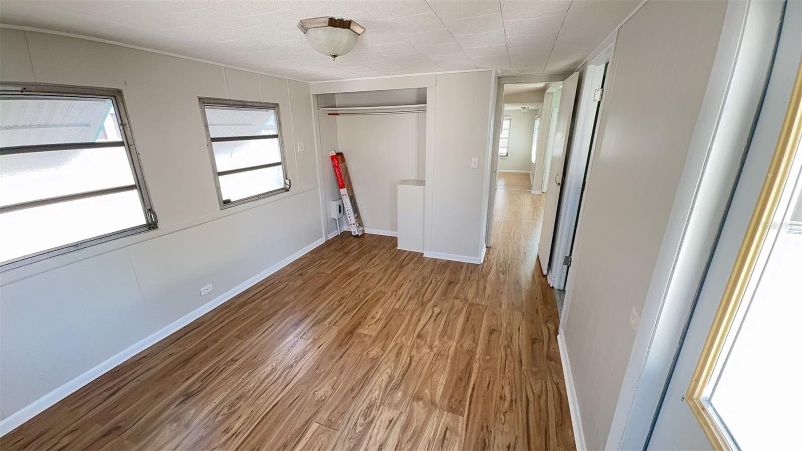 Image 11 of 32 For 4851 Gandy Boulevard B2l11