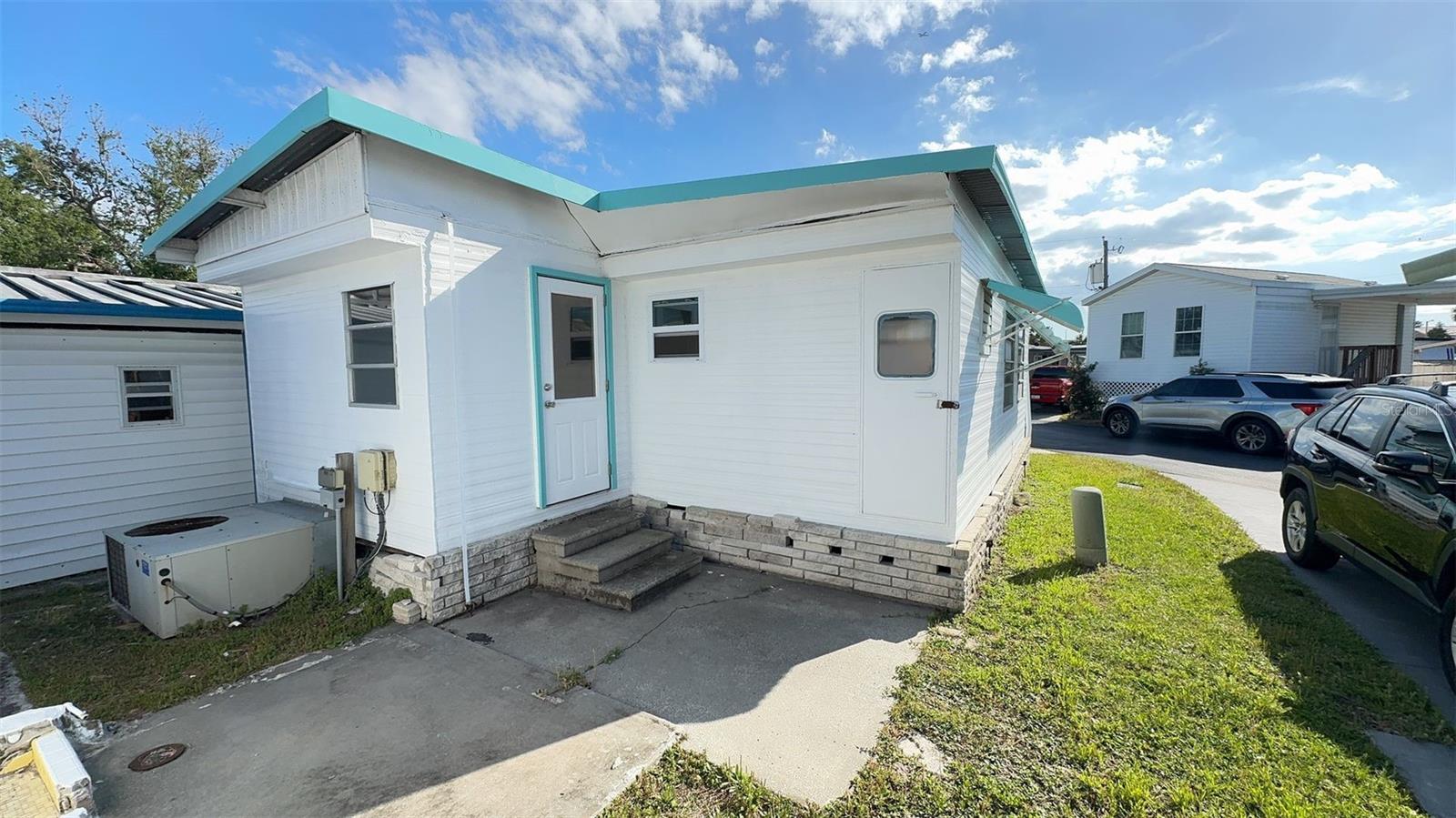 Image 17 of 32 For 4851 Gandy Boulevard B2l11