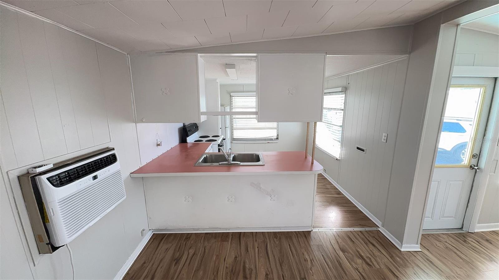 Image 7 of 32 For 4851 Gandy Boulevard B2l11