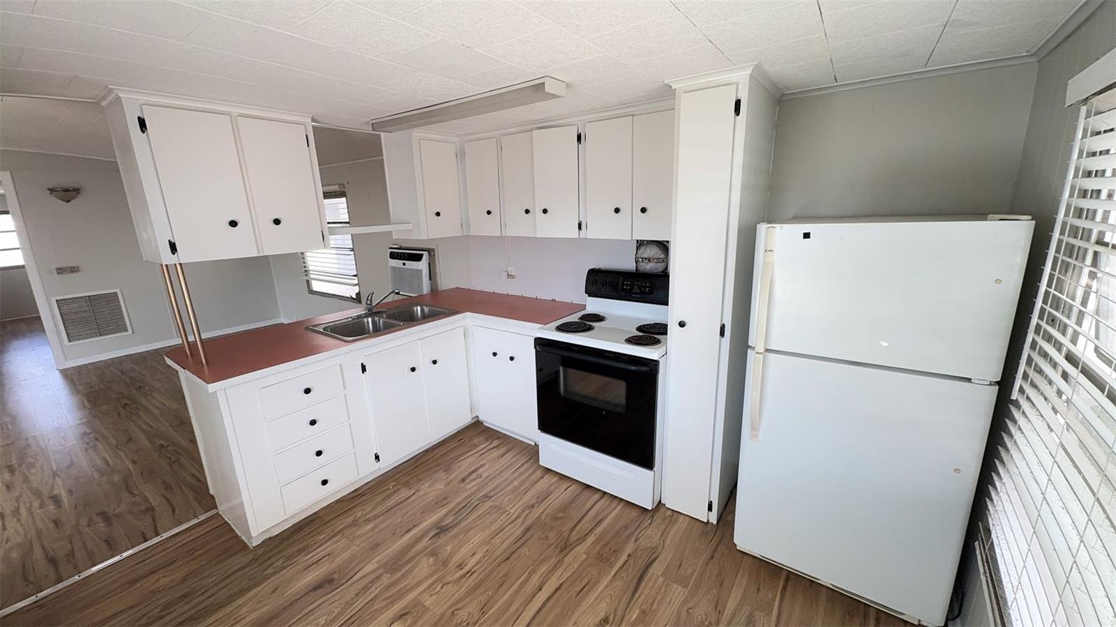 Image 9 of 32 For 4851 Gandy Boulevard B2l11