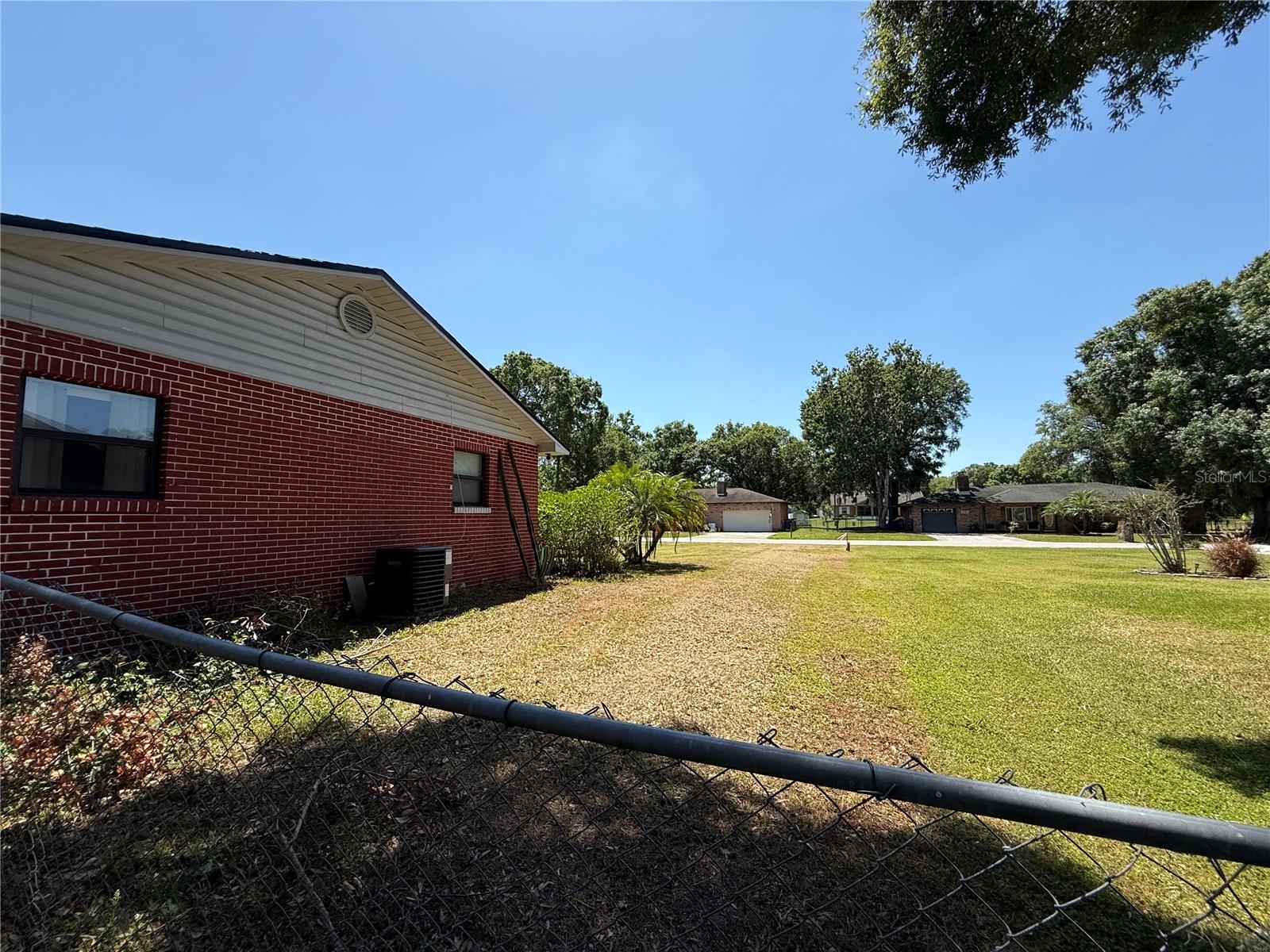 Image 15 of 23 For 231 Connie Lee Court