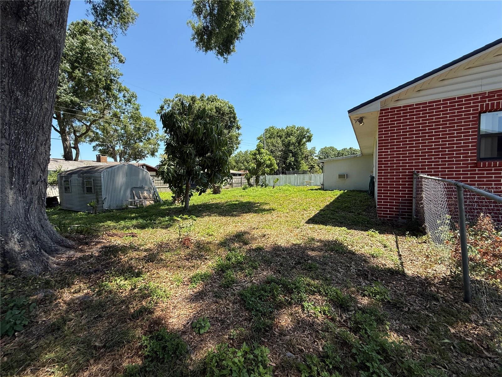 Image 16 of 23 For 231 Connie Lee Court