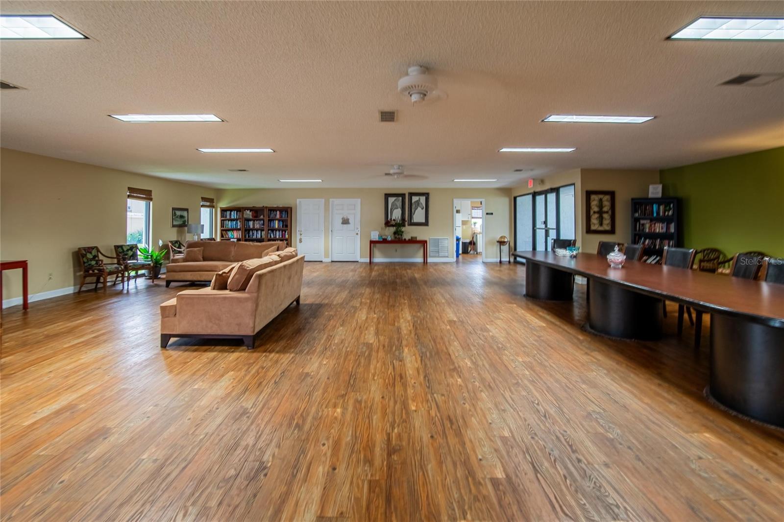 Image 56 of 62 For 3821 Oak Drive J31
