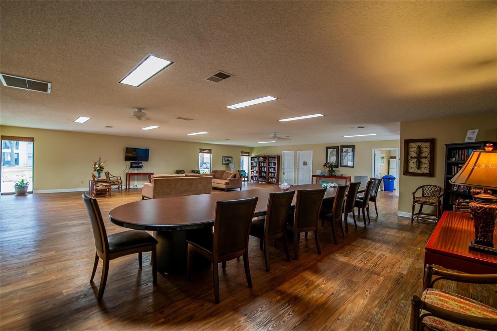 Image 57 of 62 For 3821 Oak Drive J31