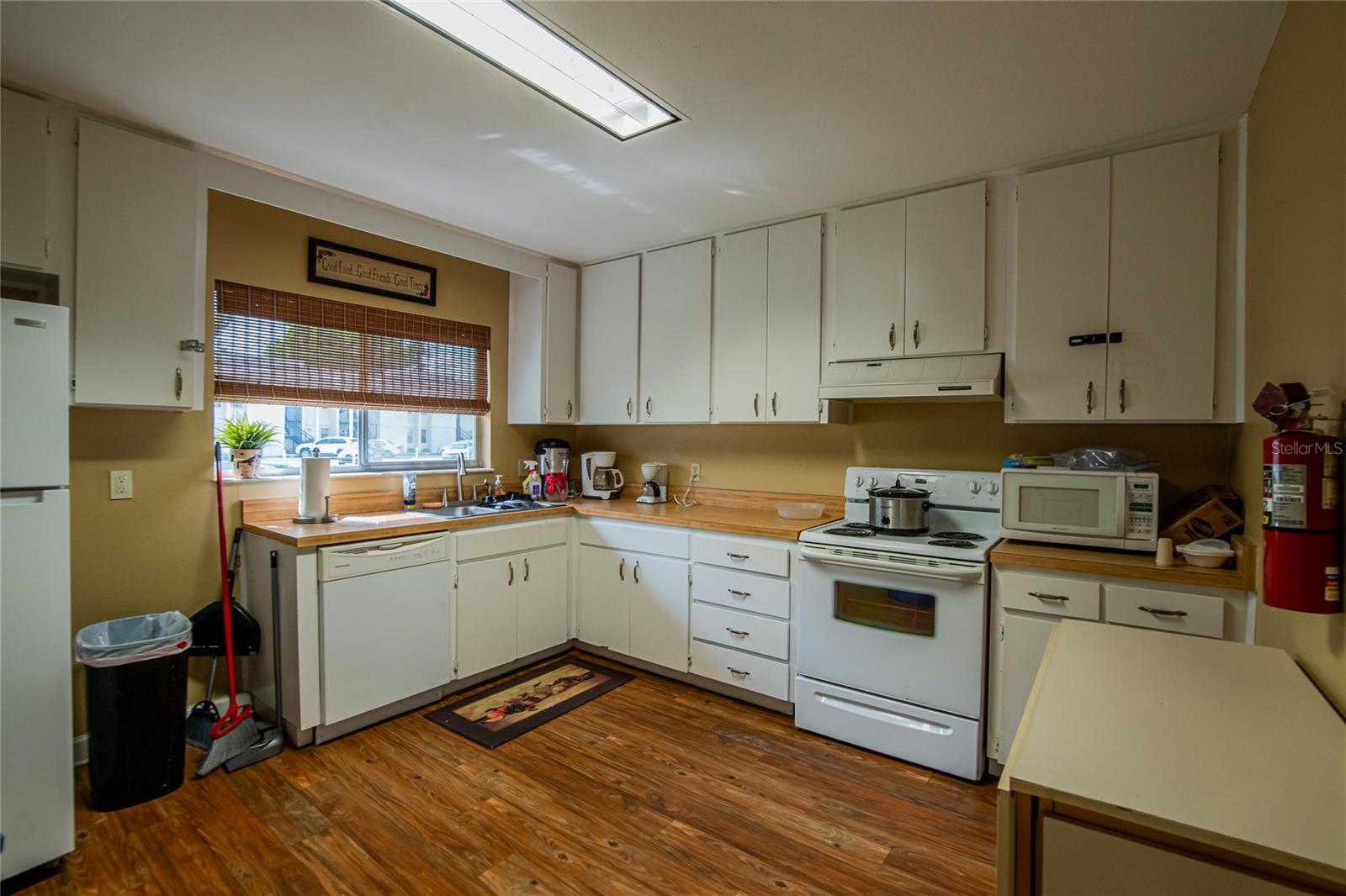 Image 58 of 62 For 3821 Oak Drive J31