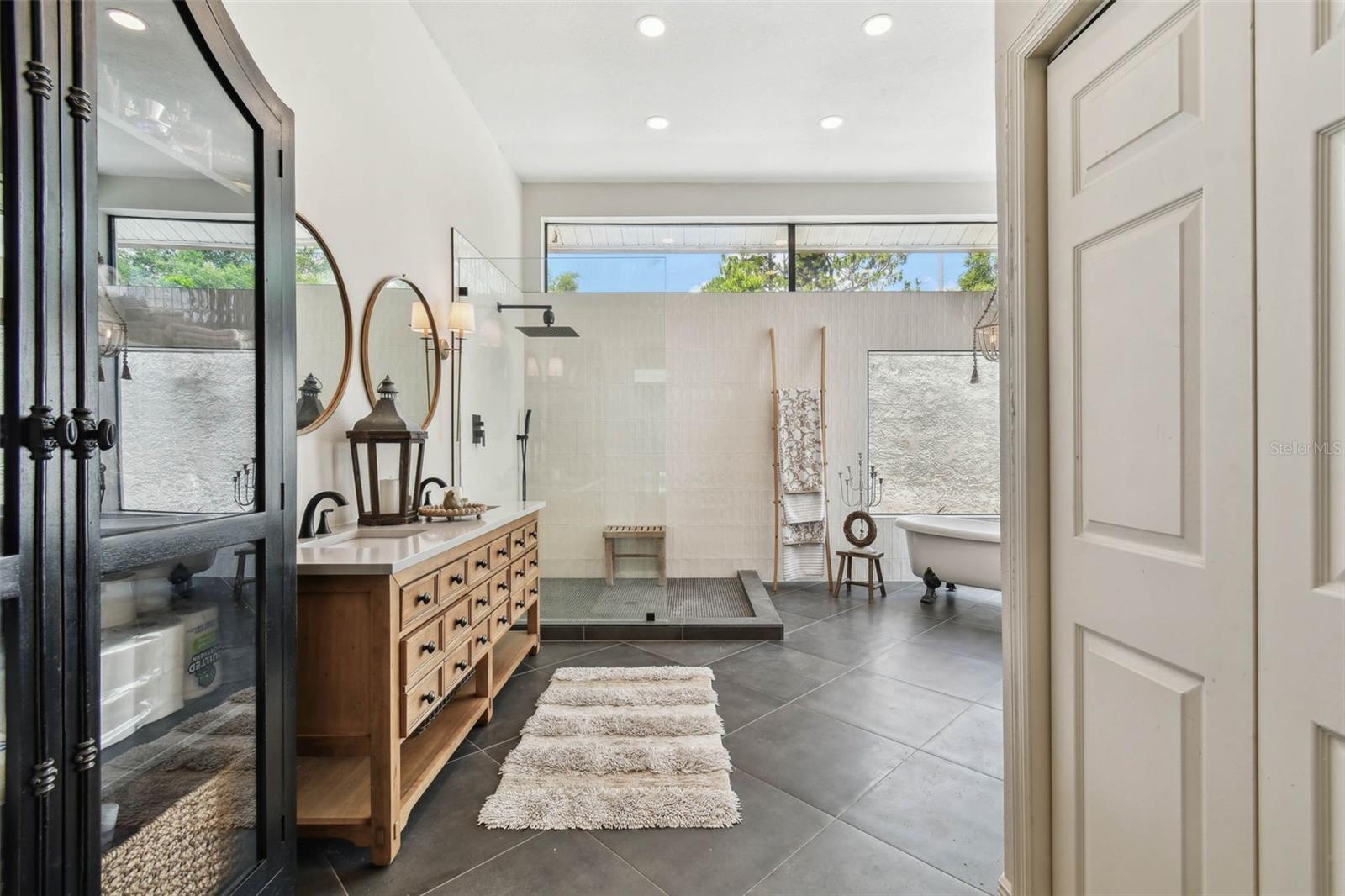 Image 35 of 50 For 506 Crystal Grove Boulevard