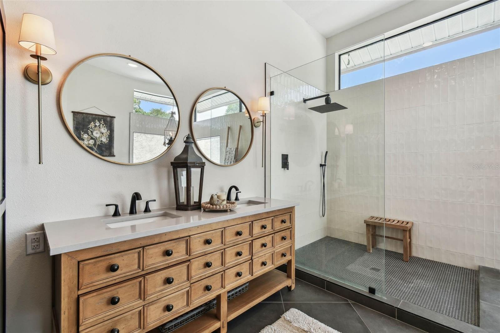 Image 36 of 50 For 506 Crystal Grove Boulevard