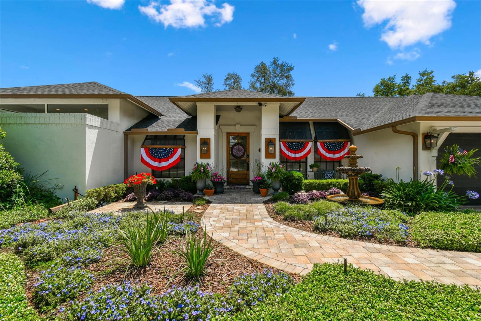 Image 4 of 50 For 506 Crystal Grove Boulevard