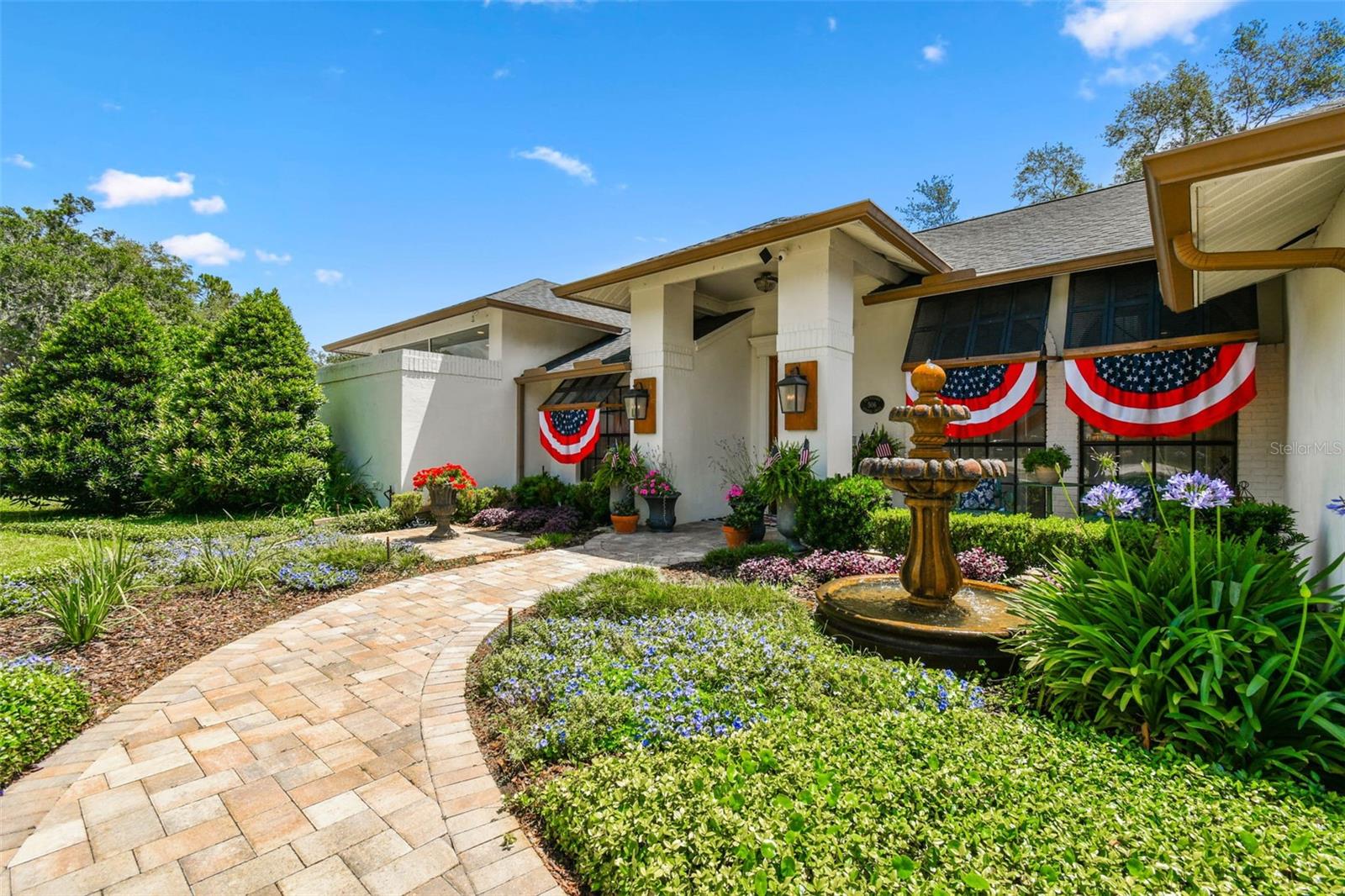 Image 5 of 50 For 506 Crystal Grove Boulevard