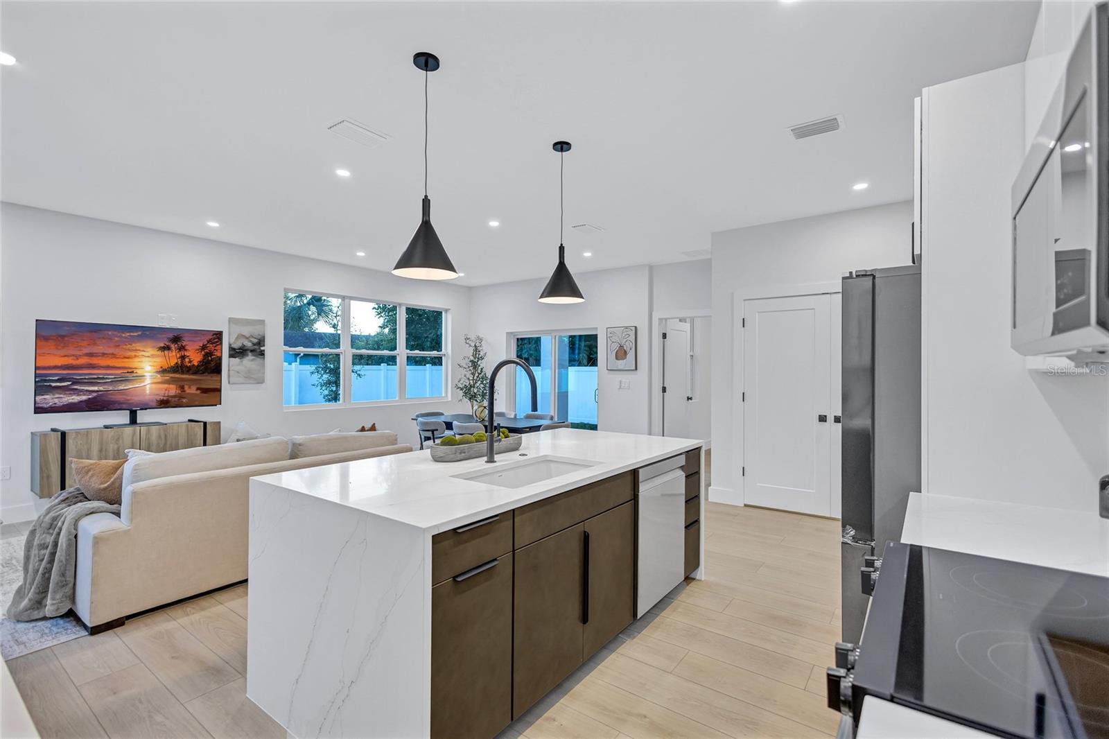 Image 13 of 46 For 5518 Newton Avenue S