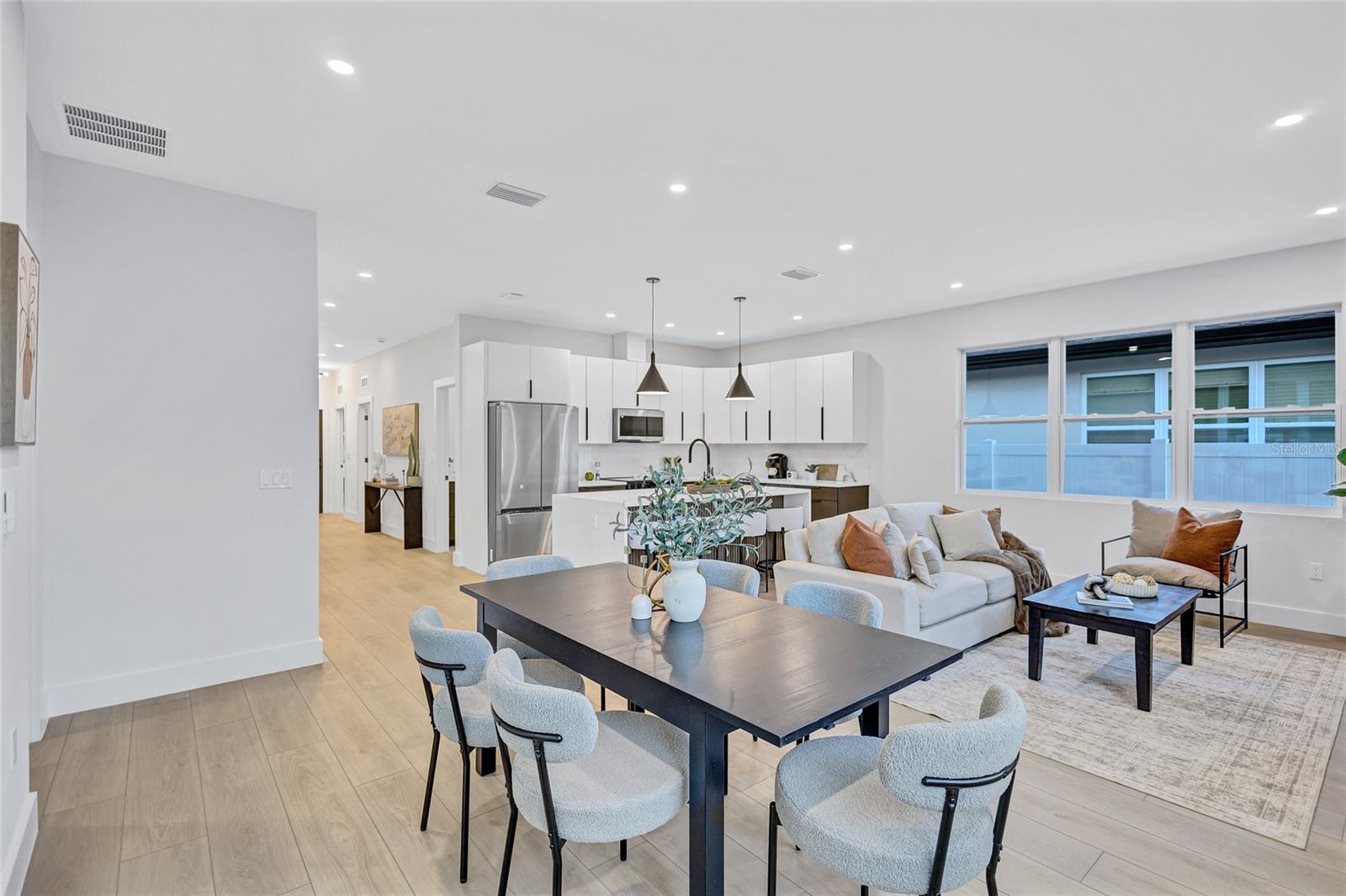 Image 19 of 46 For 5518 Newton Avenue S