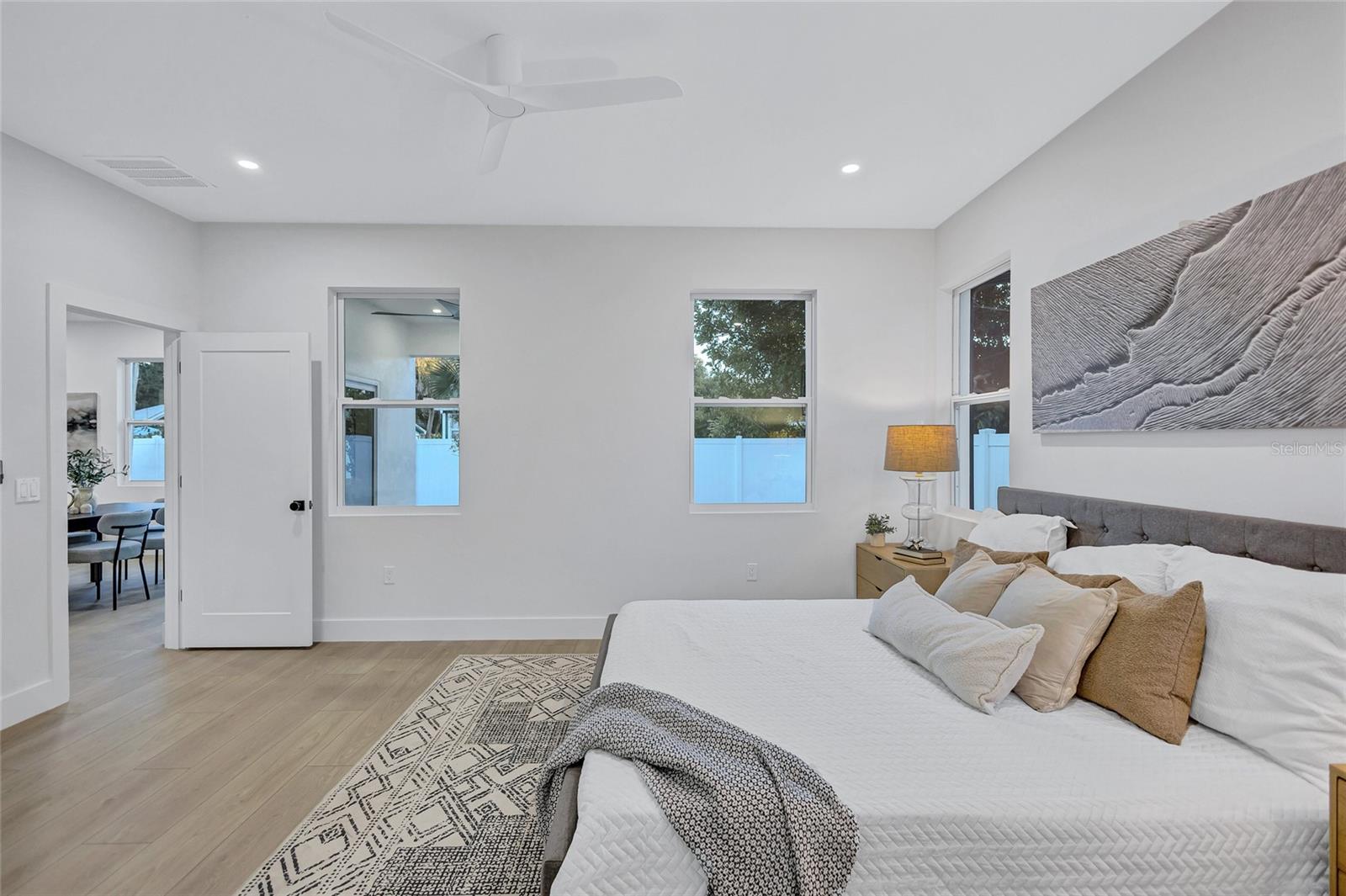 Image 25 of 46 For 5518 Newton Avenue S