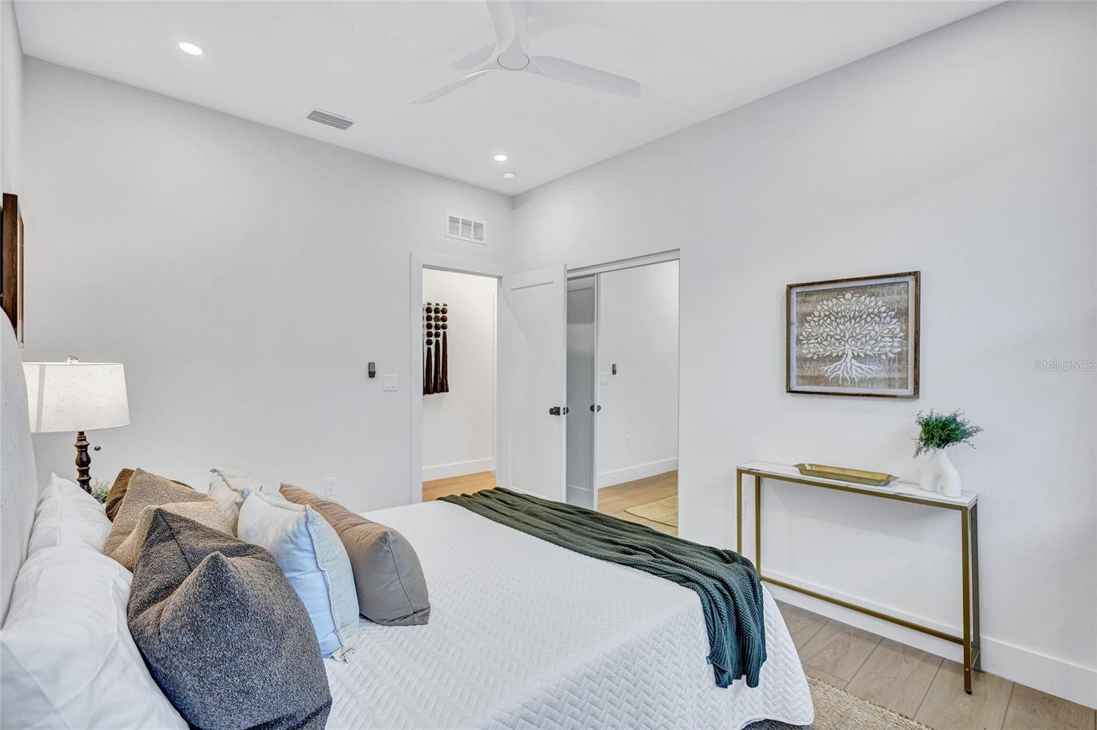 Image 36 of 46 For 5518 Newton Avenue S