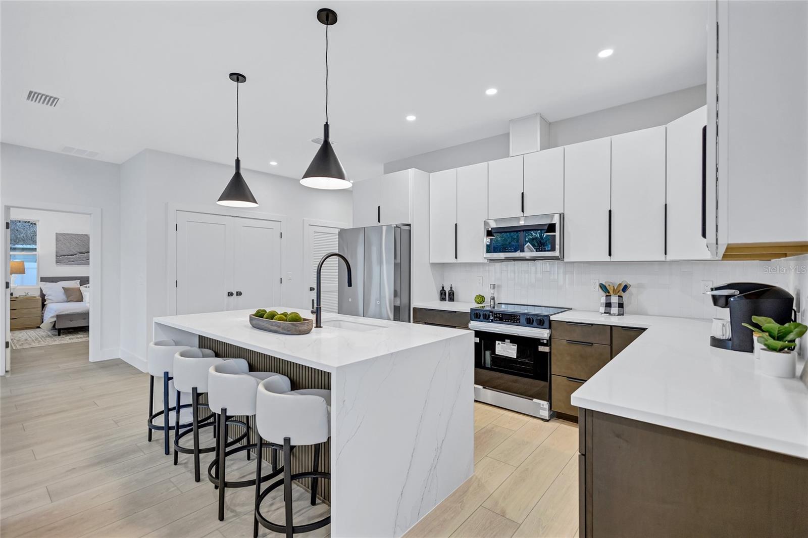 Image 7 of 46 For 5518 Newton Avenue S