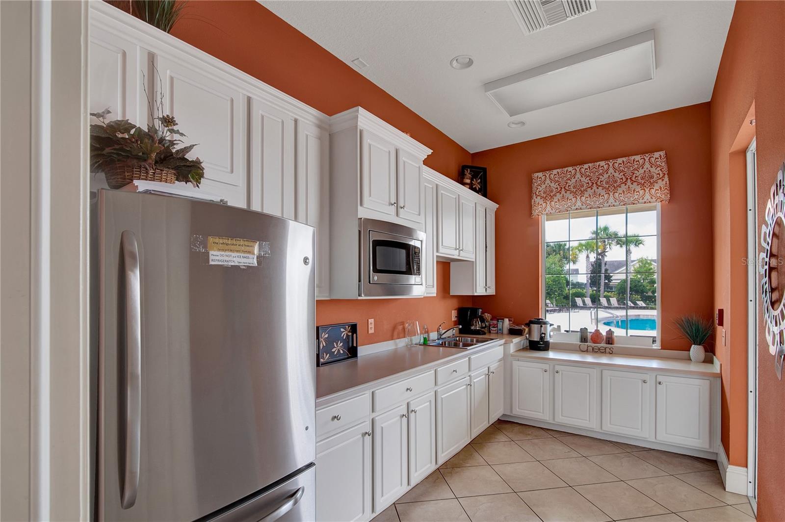 Listing photo id 36 for 11109 Great Neck Road