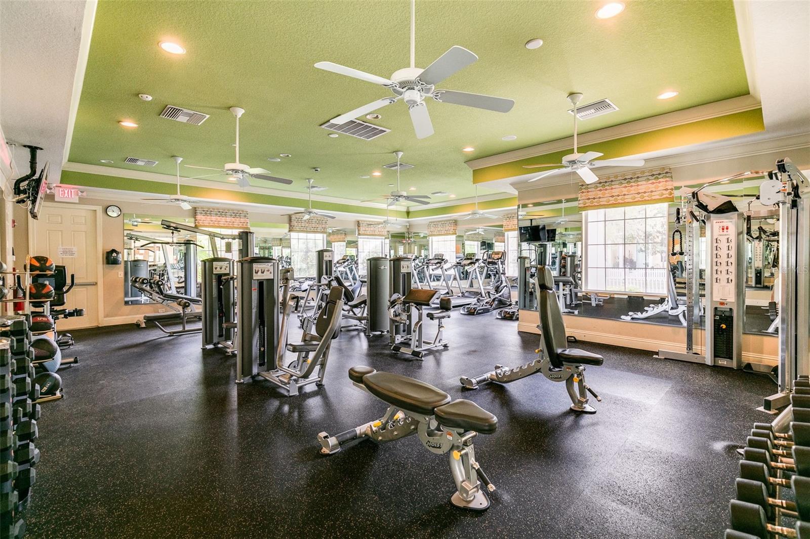 Listing photo id 37 for 11109 Great Neck Road