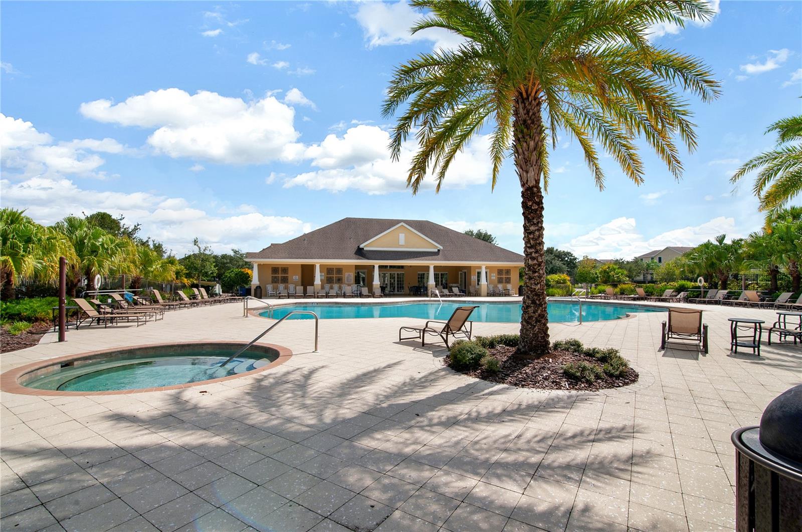 Listing photo id 39 for 11109 Great Neck Road