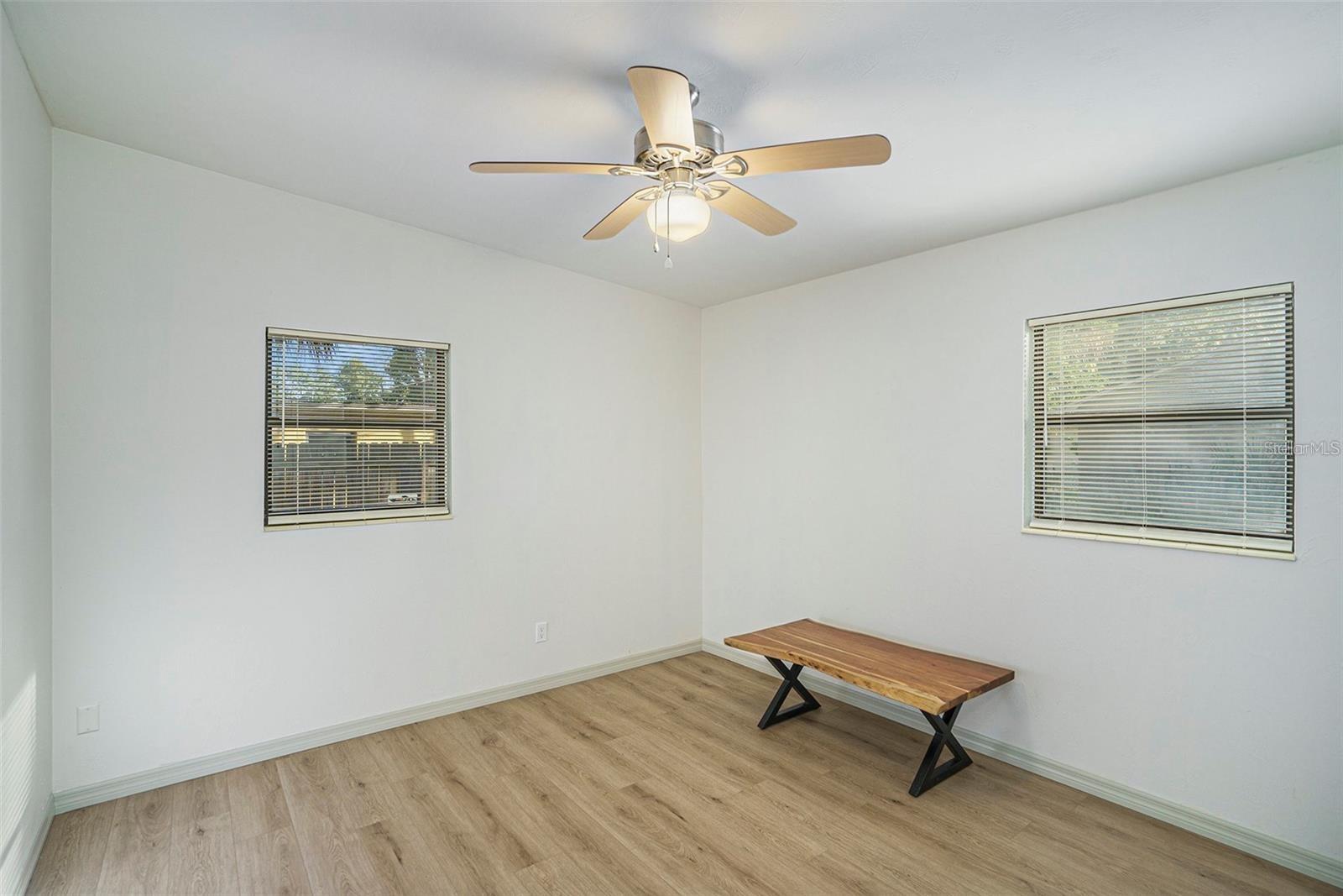 Image 10 of 23 For 10111 Ola Avenue