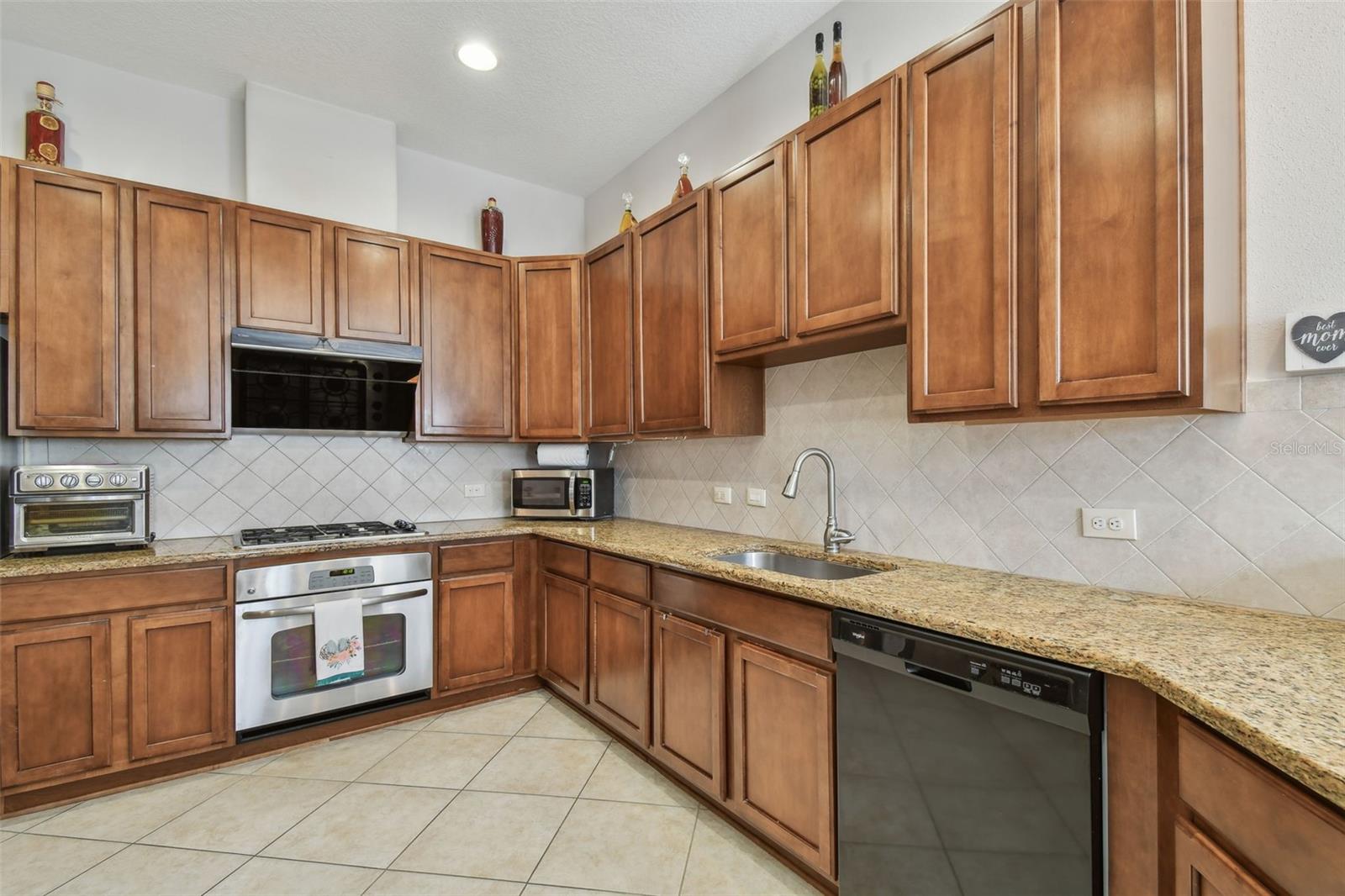 Image 18 of 83 For 20761 Amanda Oak Court