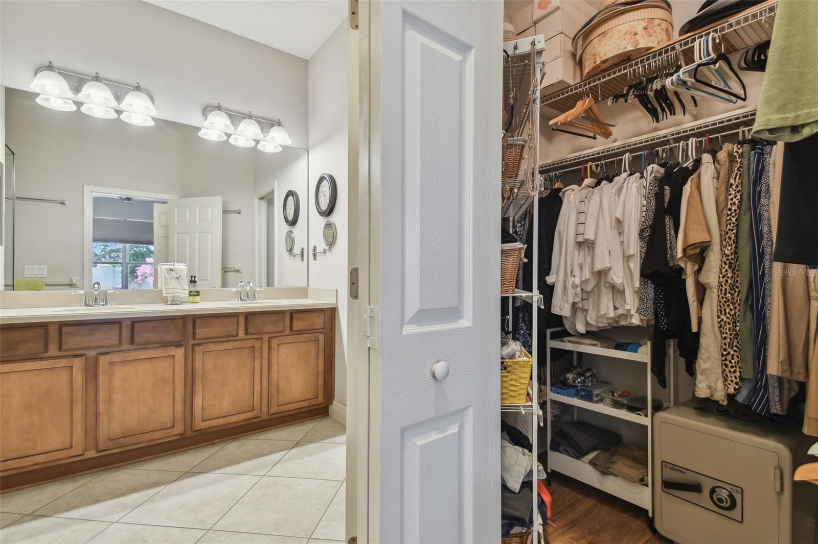 Image 35 of 83 For 20761 Amanda Oak Court