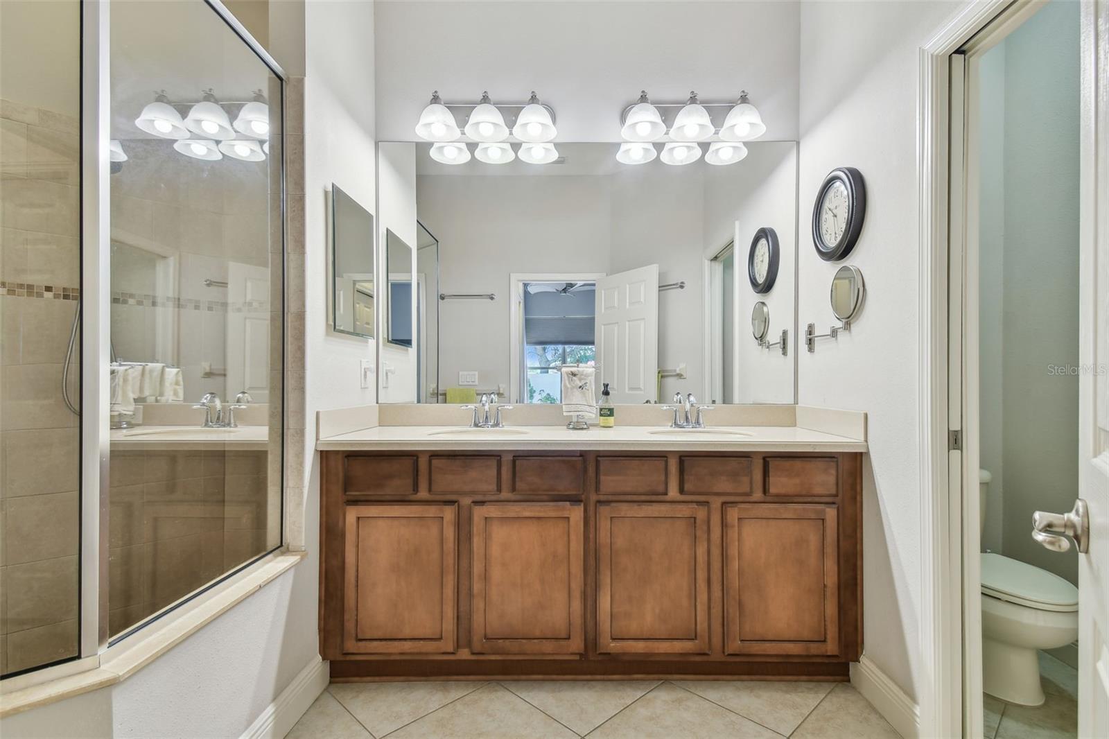 Image 37 of 83 For 20761 Amanda Oak Court
