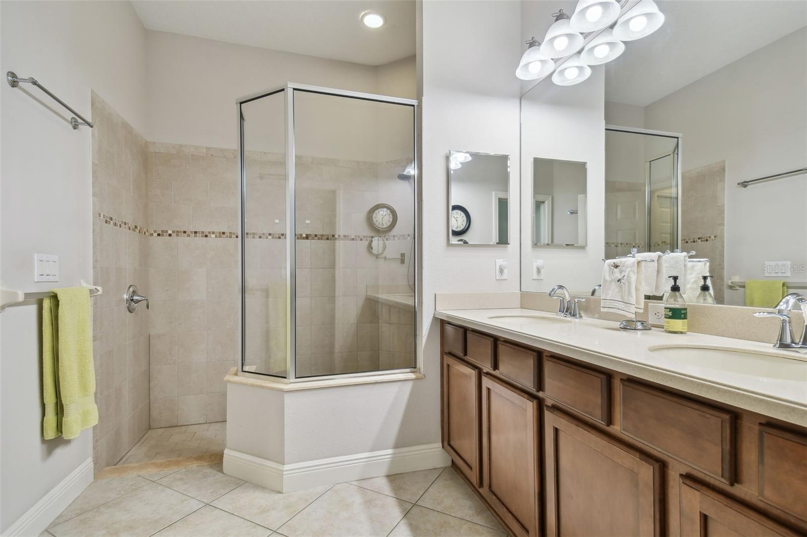 Image 39 of 83 For 20761 Amanda Oak Court