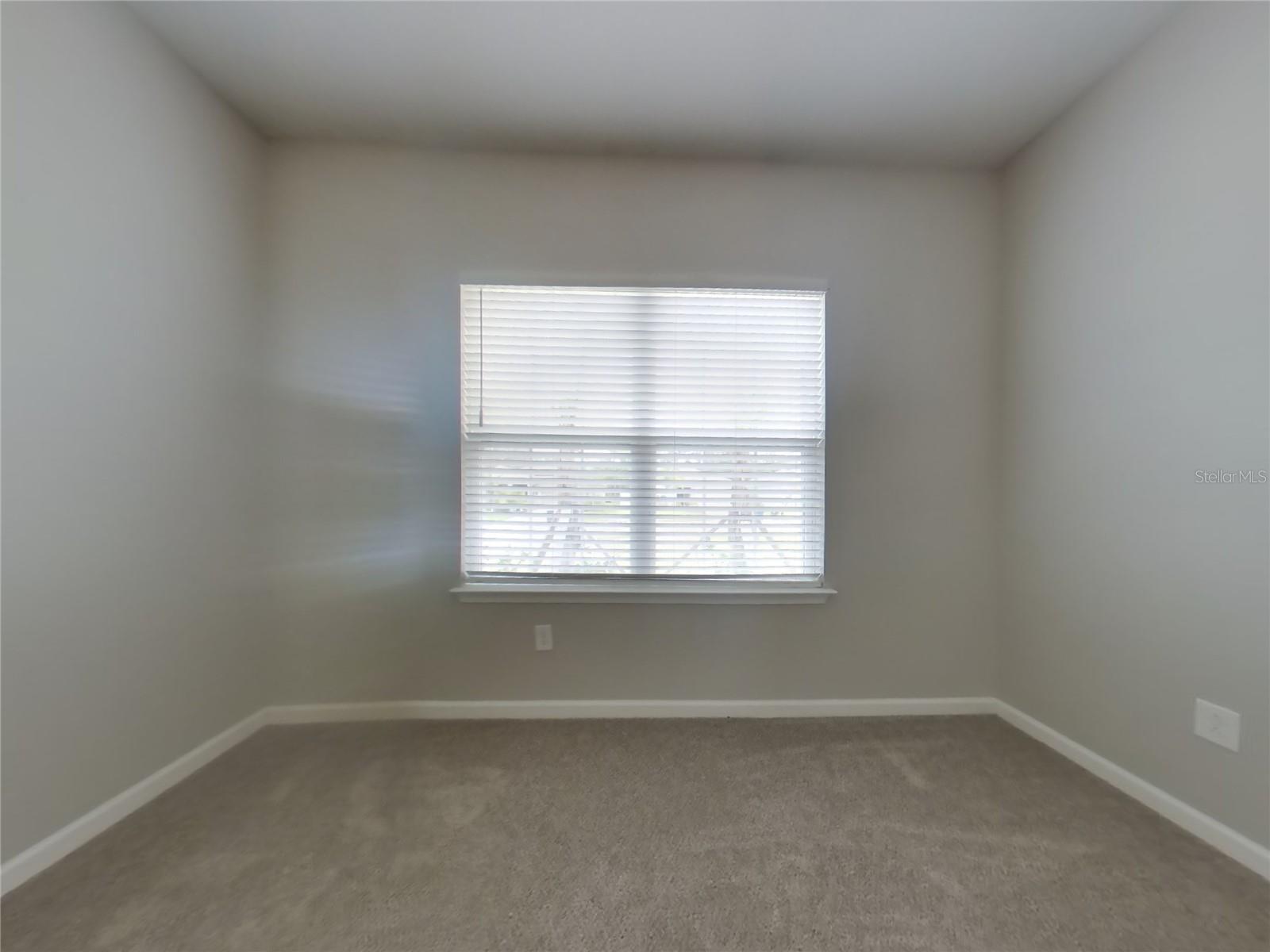 Listing photo id 13 for 11445 64th Street E