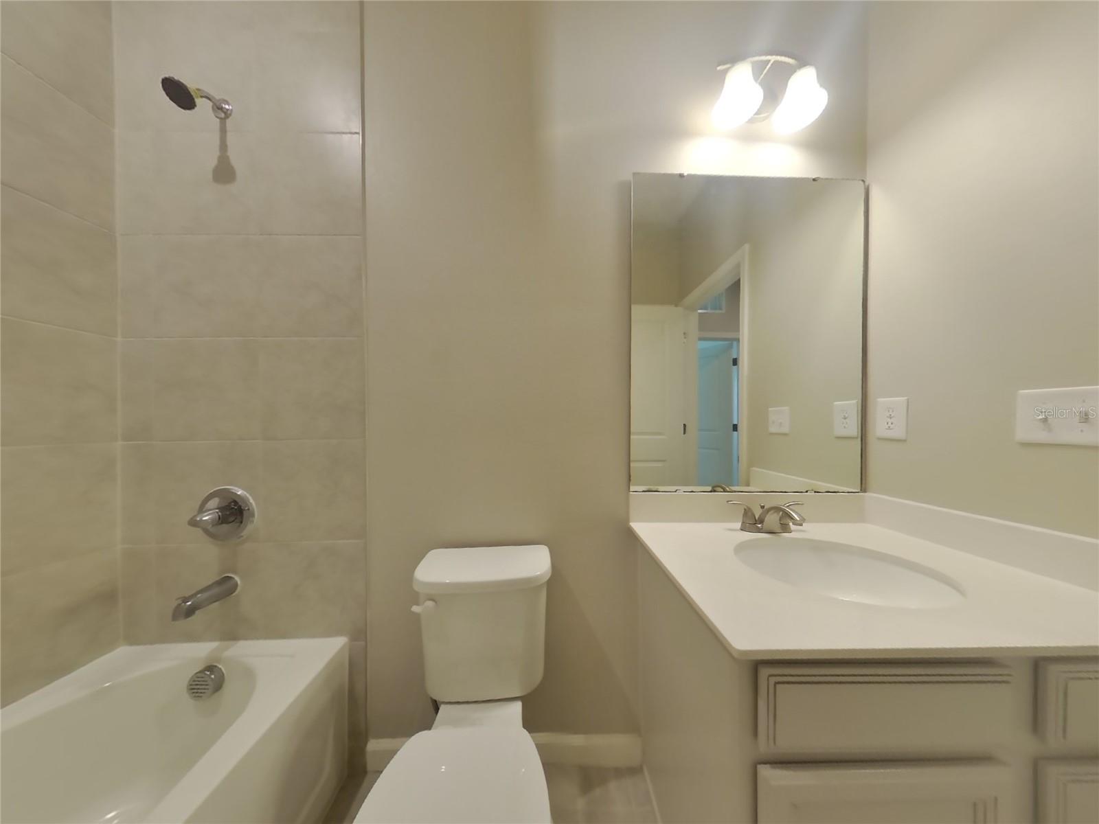 Listing photo id 15 for 11445 64th Street E