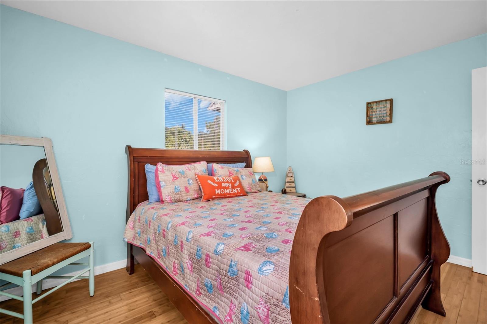 Image 21 of 33 For 2700 56th Street S