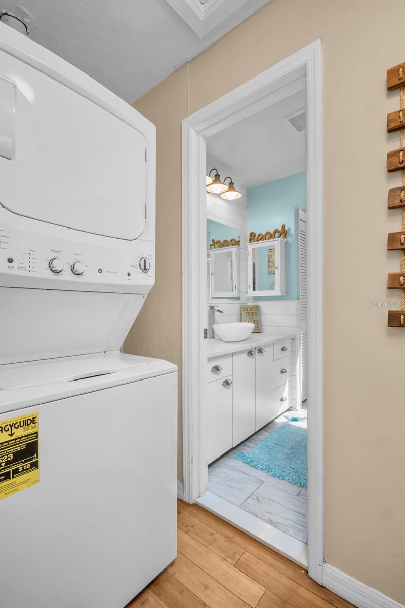 Image 23 of 33 For 2700 56th Street S