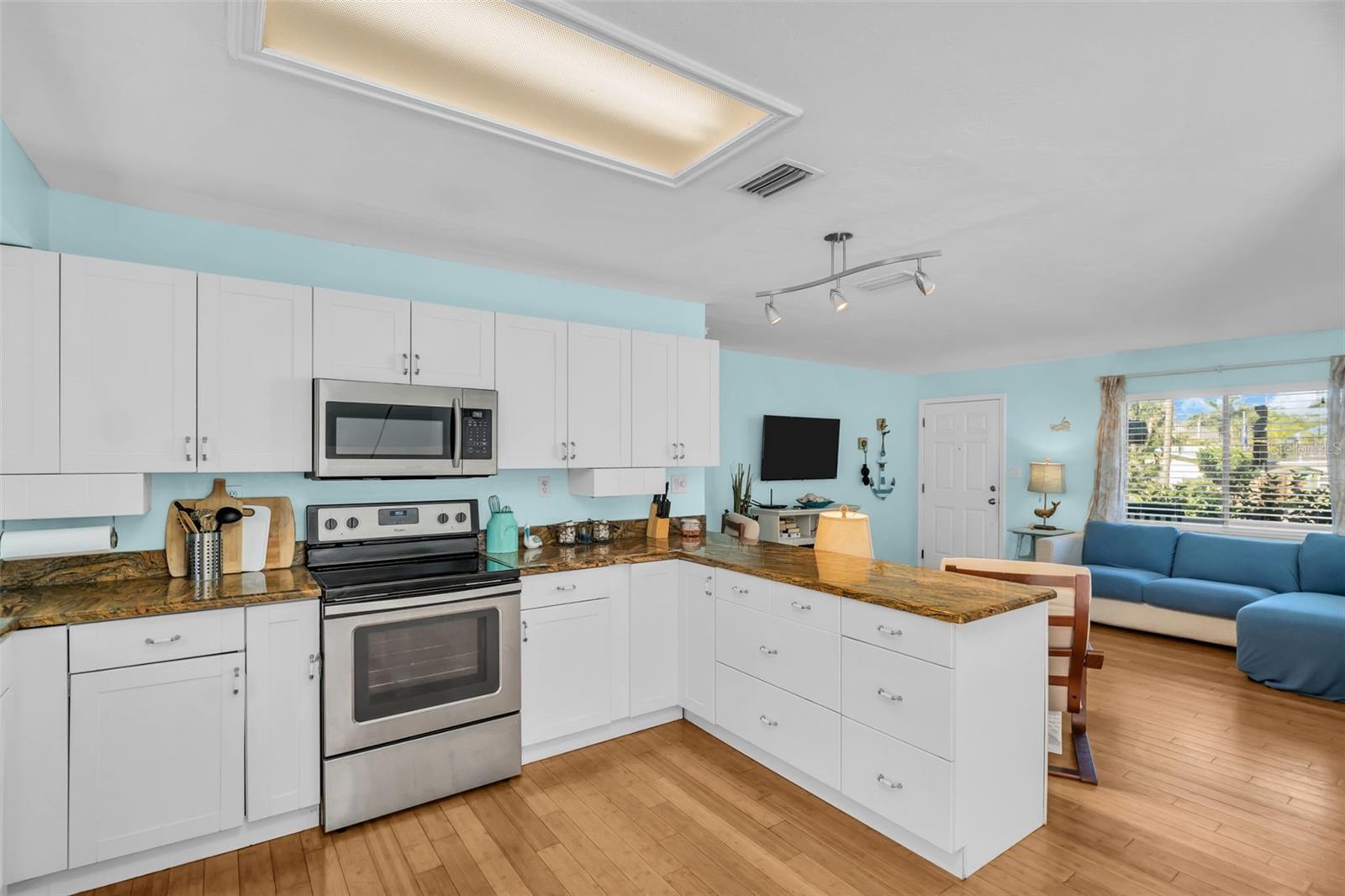 Image 9 of 33 For 2700 56th Street S