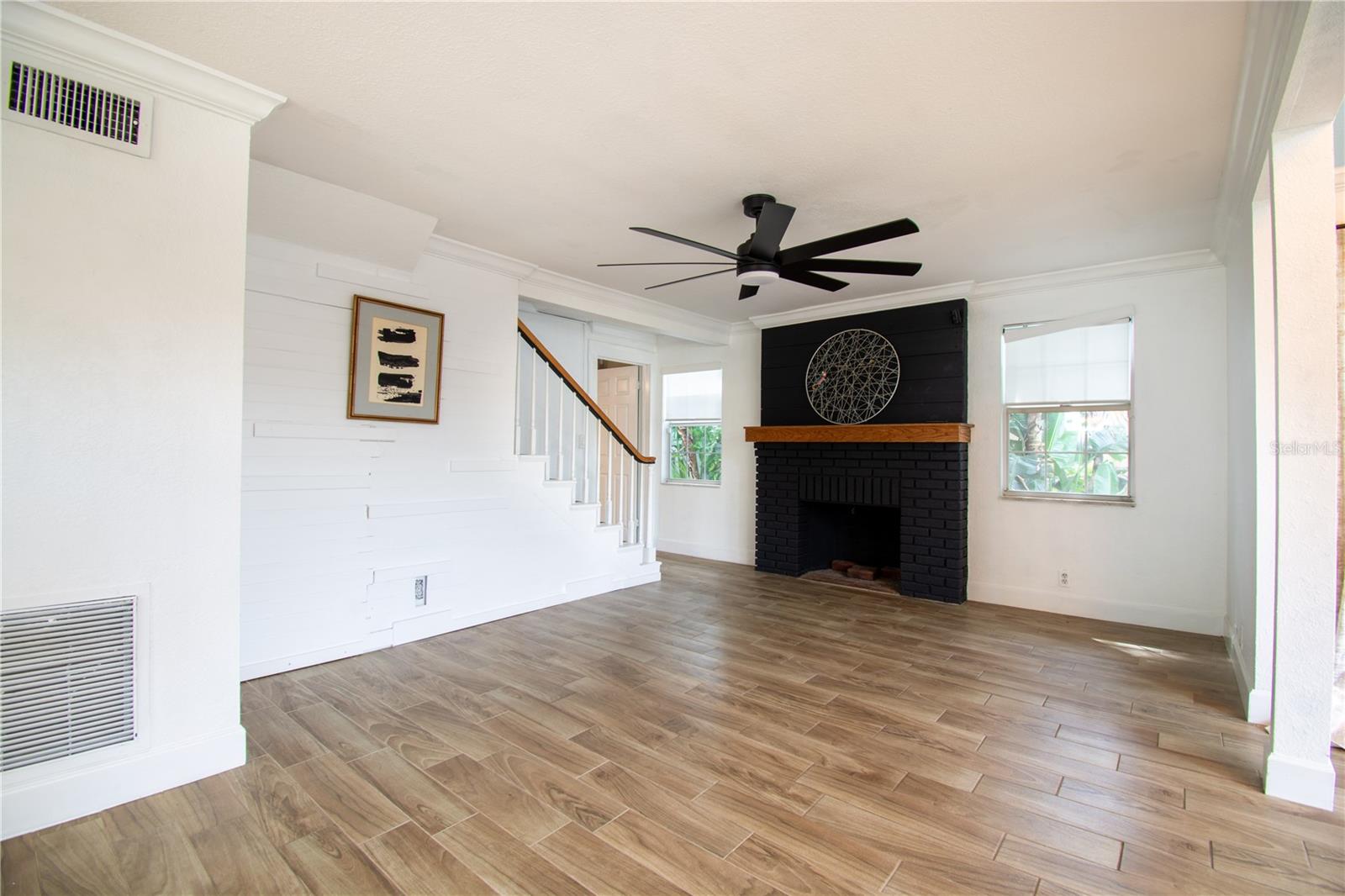 Image 12 of 24 For 1430 20th Avenue N A