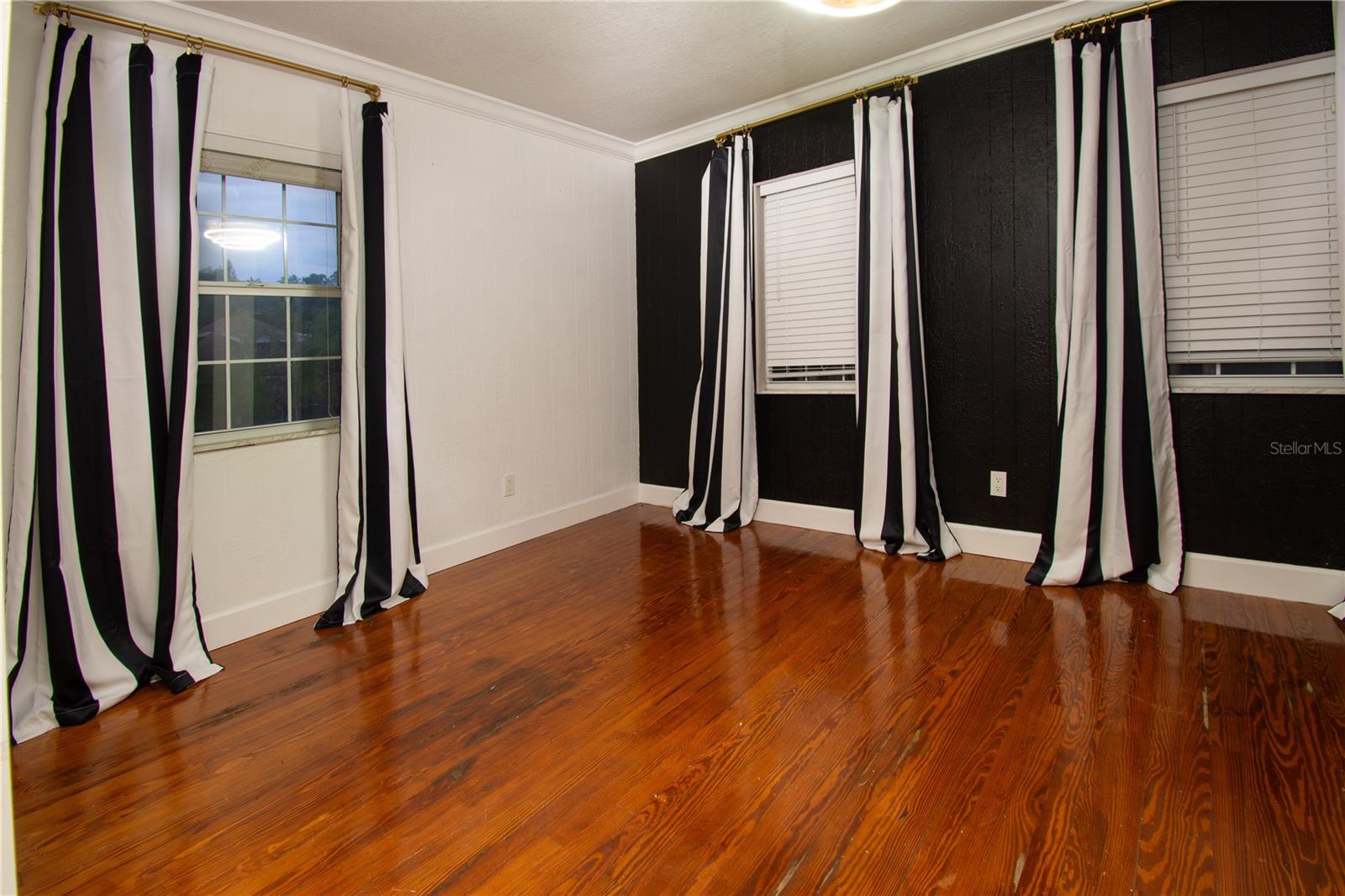 Image 21 of 24 For 1430 20th Avenue N A