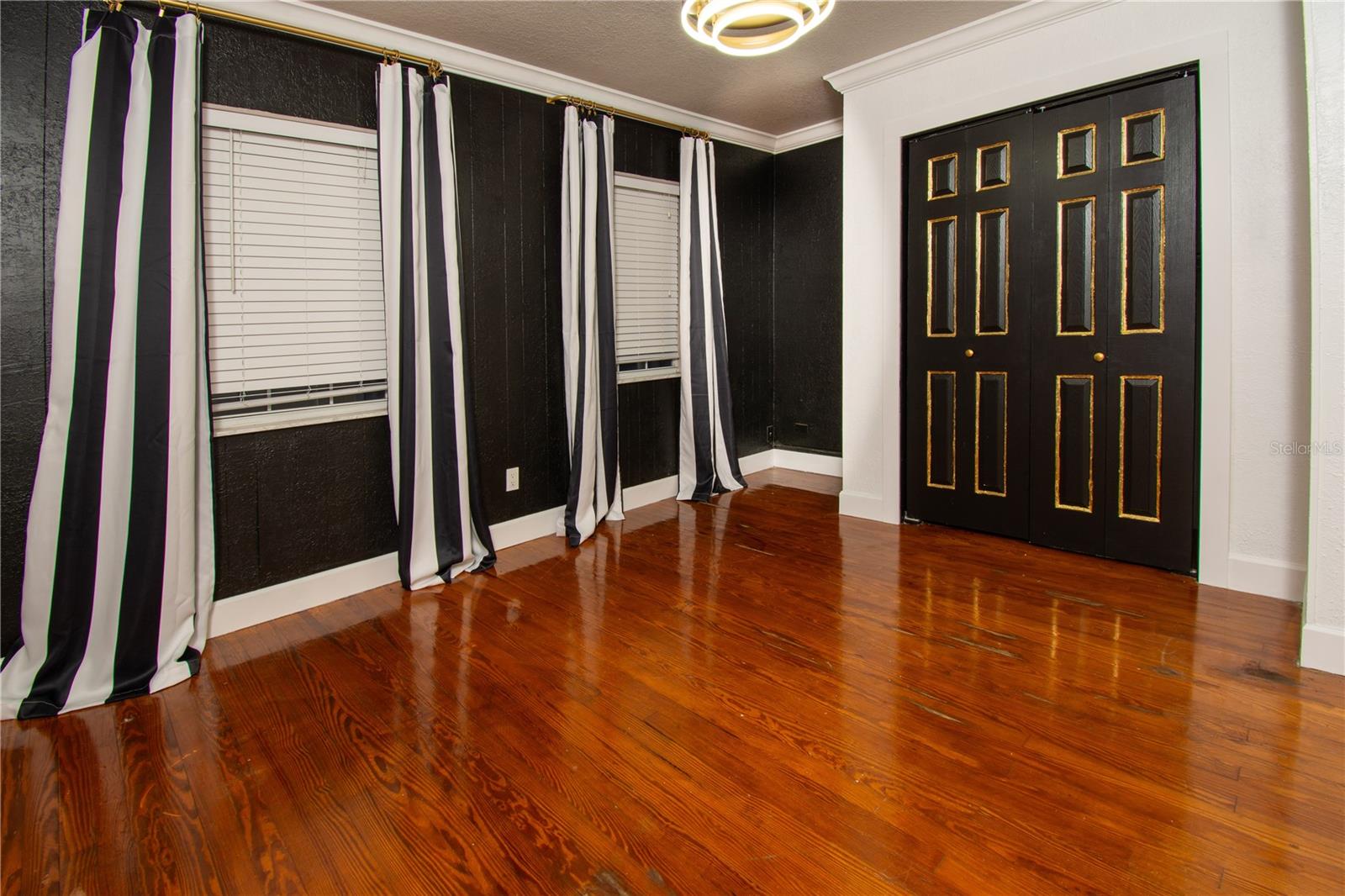 Image 22 of 24 For 1430 20th Avenue N A