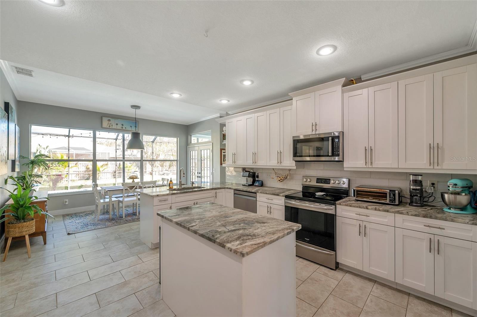 Image 11 of 38 For 3208 Stevenson Street