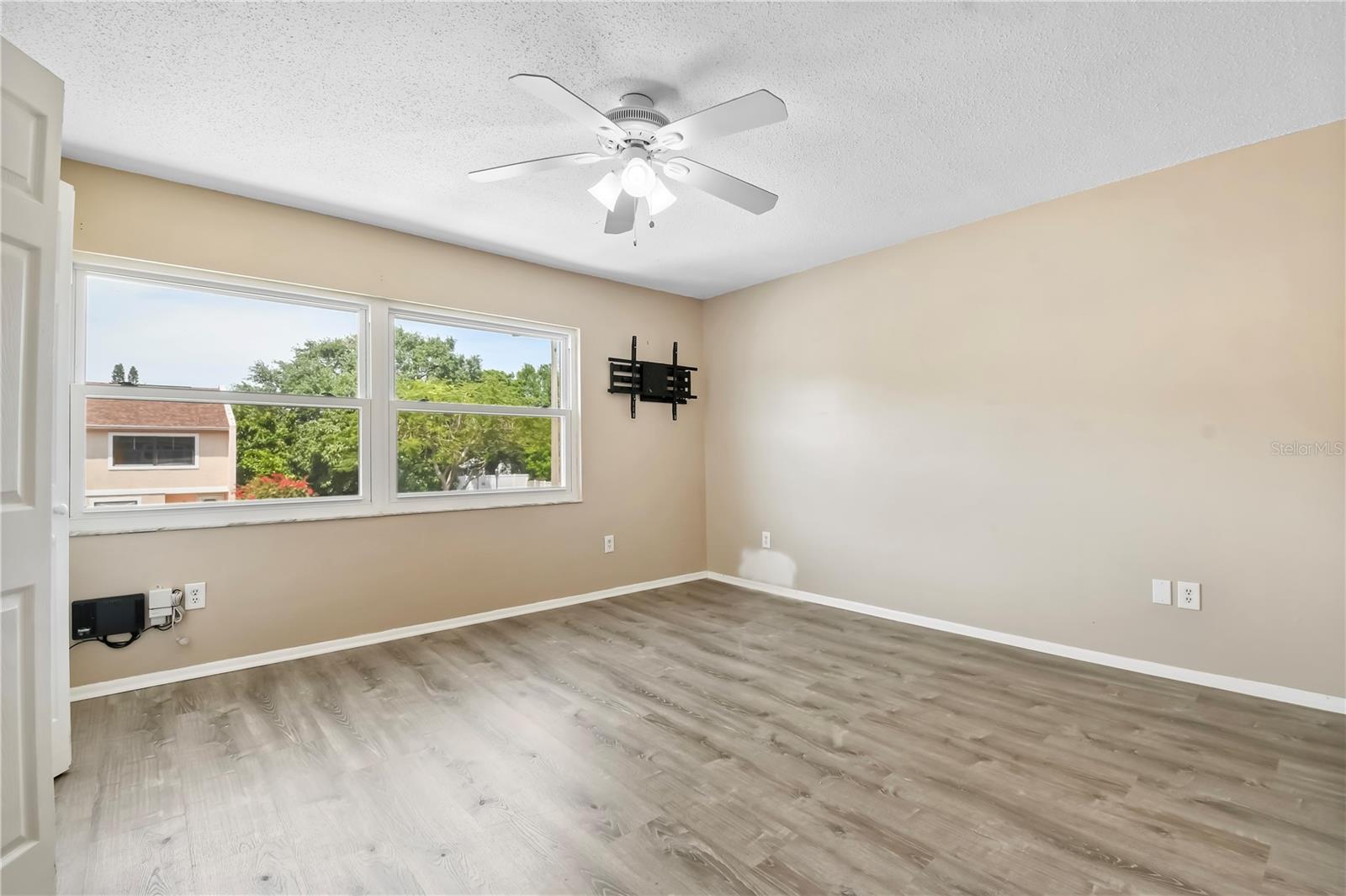 Image 13 of 41 For 2930 Pines Drive 109