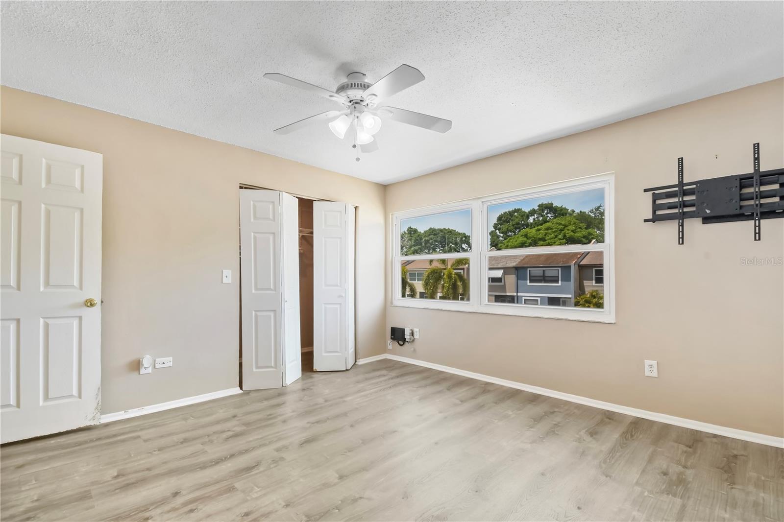 Image 14 of 41 For 2930 Pines Drive 109