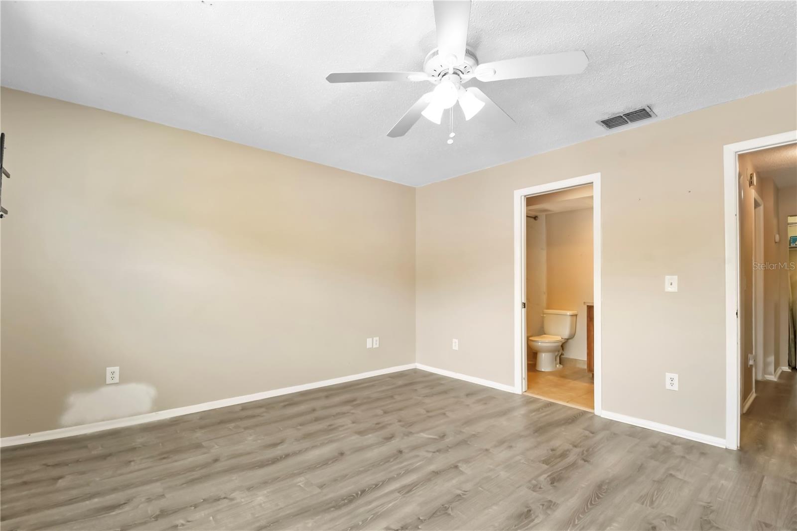 Image 16 of 41 For 2930 Pines Drive 109