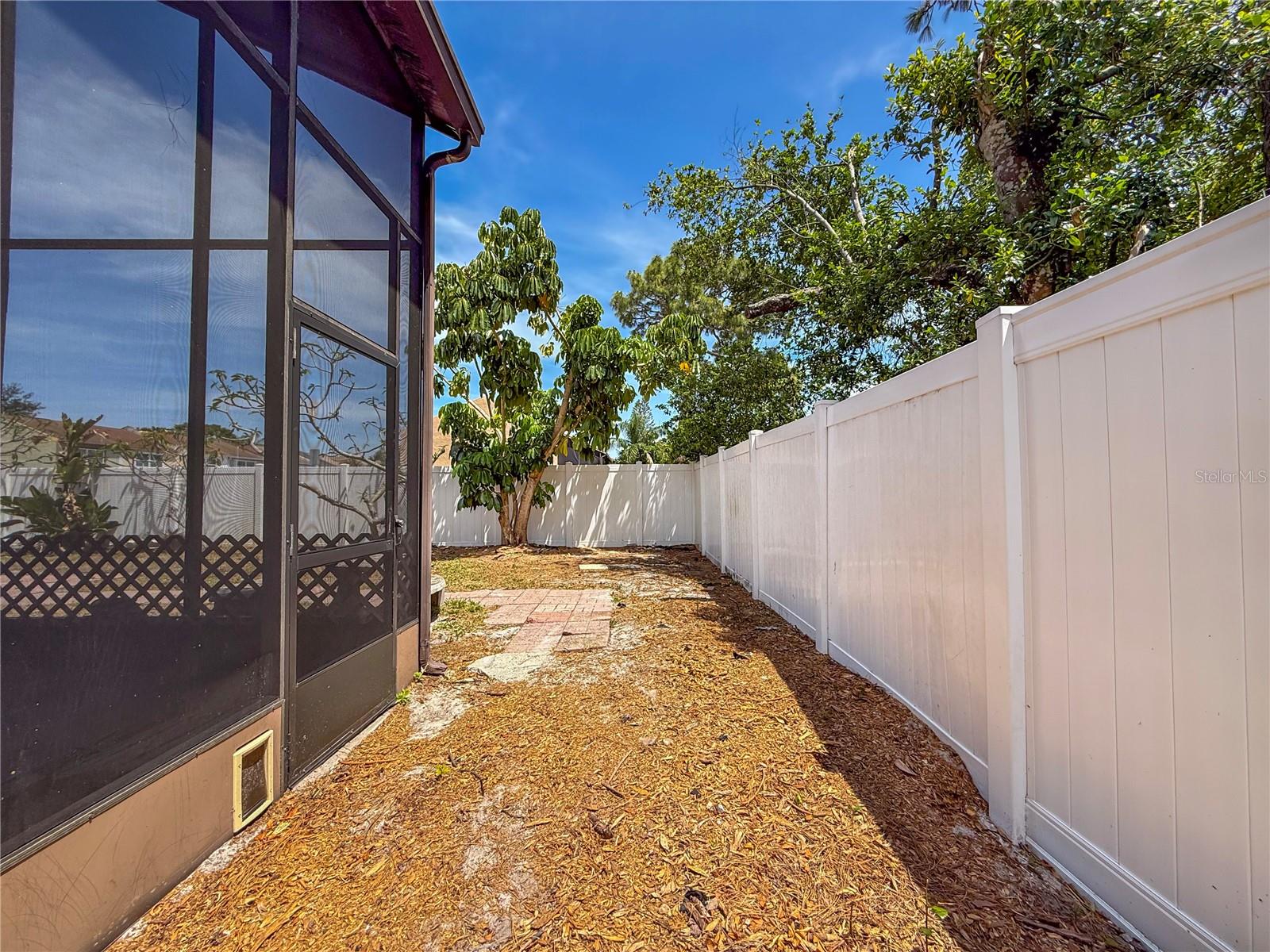 Image 27 of 41 For 2930 Pines Drive 109