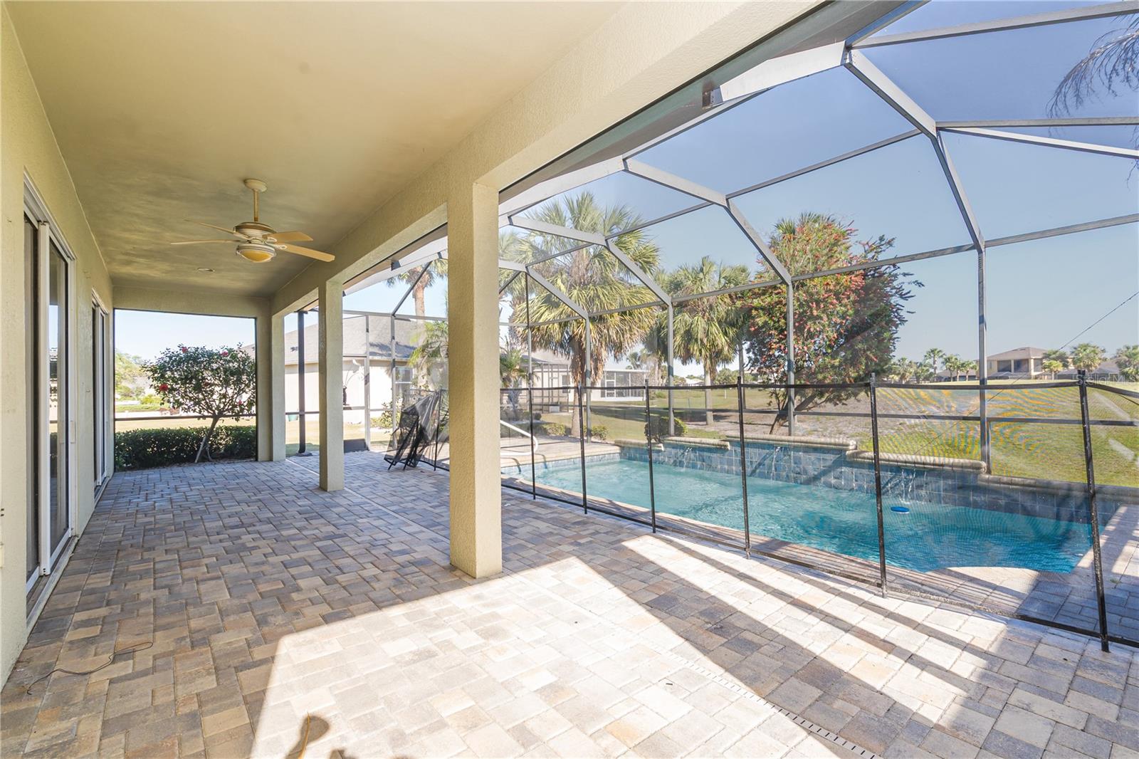 Image 10 of 48 For 1038 Emerald Dunes Drive