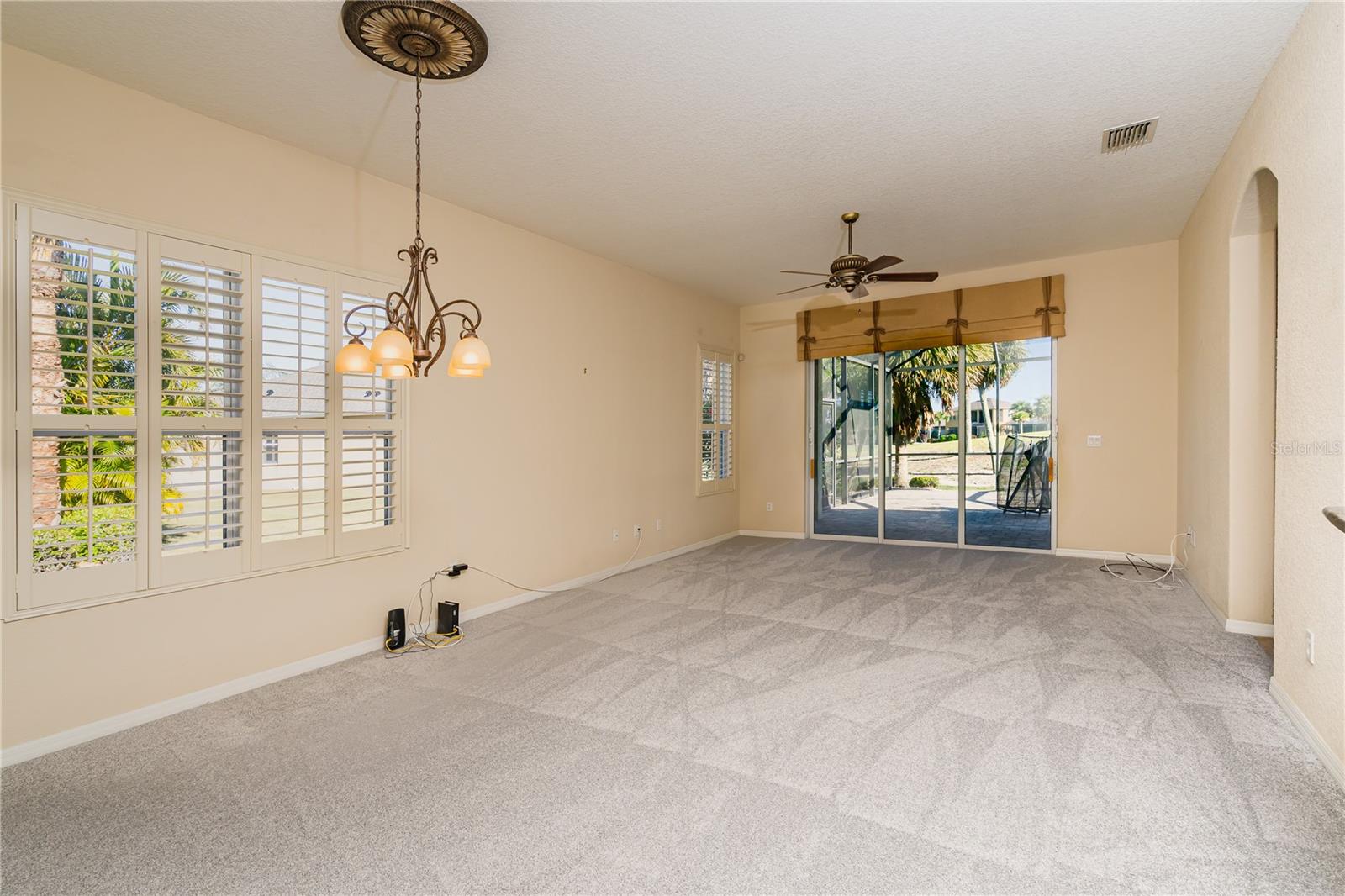 Image 21 of 48 For 1038 Emerald Dunes Drive