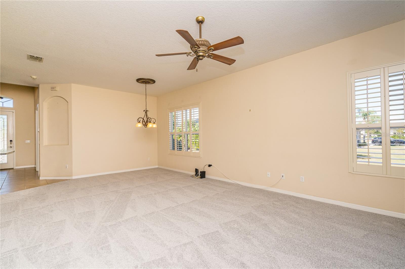 Image 23 of 48 For 1038 Emerald Dunes Drive